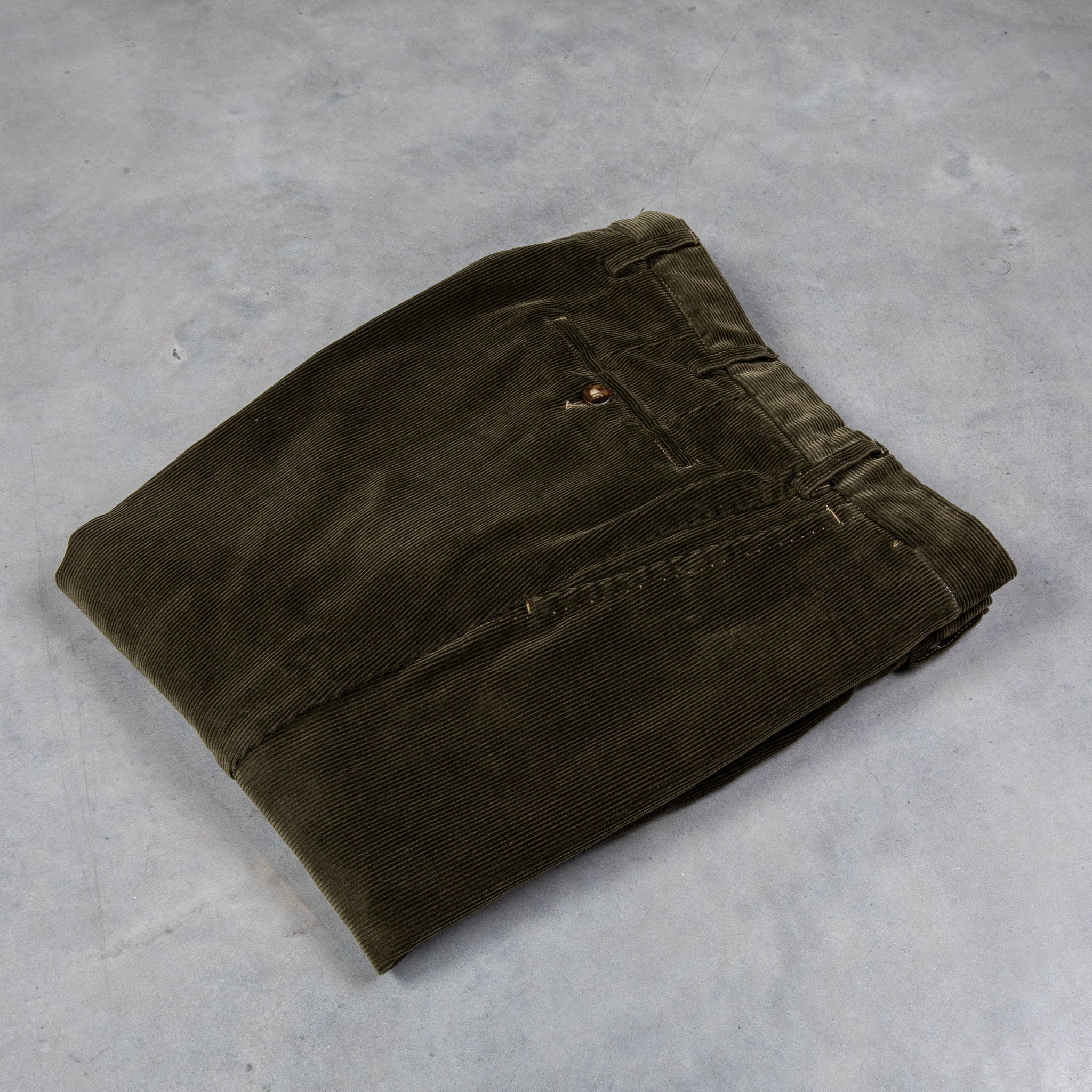 Rota Sport Medium Rise Slim Fit Corduroy Oliva Scuro – Frans Boone