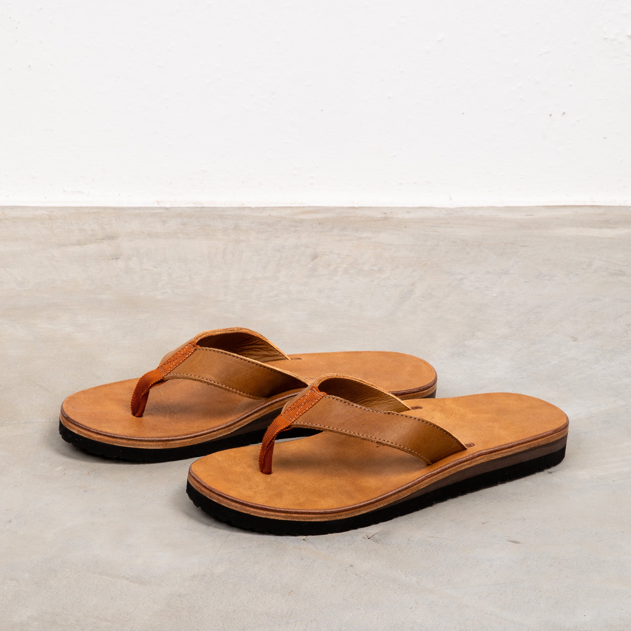 The Real McCoy&#39;s Leather Arched Sandal Raw Sienna