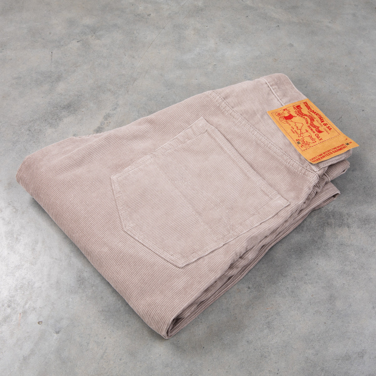 Studio D'Artisan FB-909 High Rise Tapered 13-Wale Corduroy Grey
