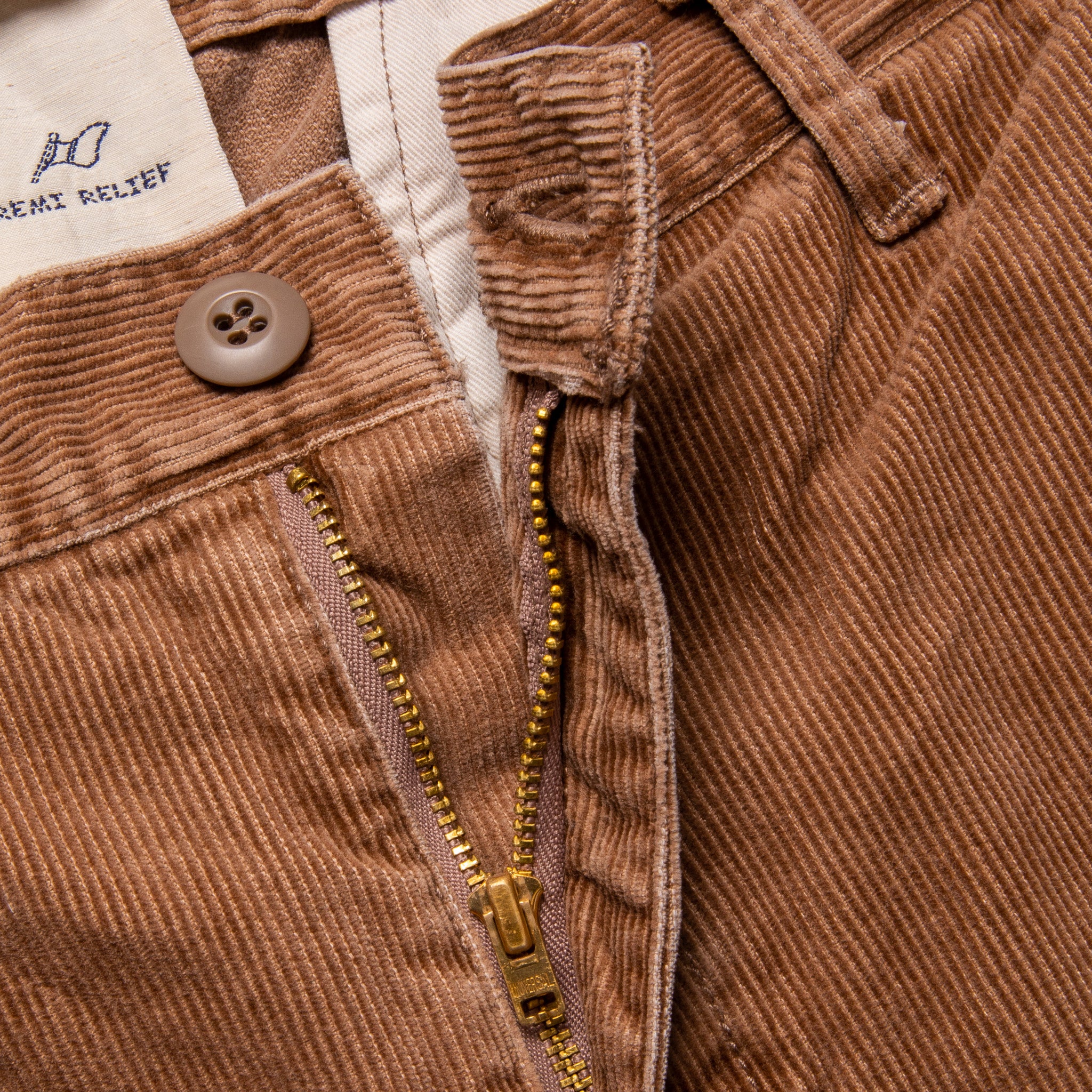 Remi Relief Corduroy Shorts Camel – Frans Boone Store