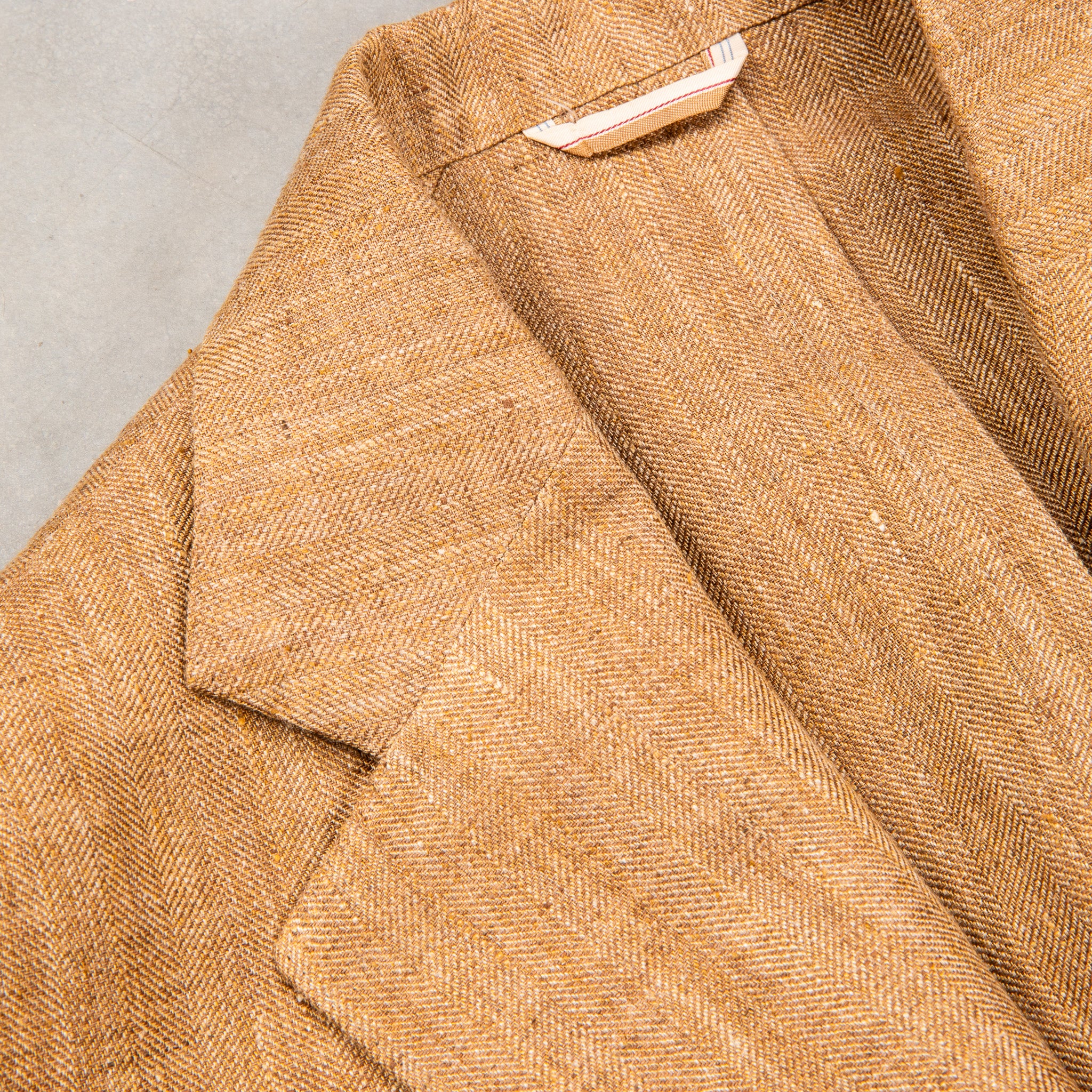 De Petrillo Coroglio Linen Jacket fine herringbone camel – Frans
