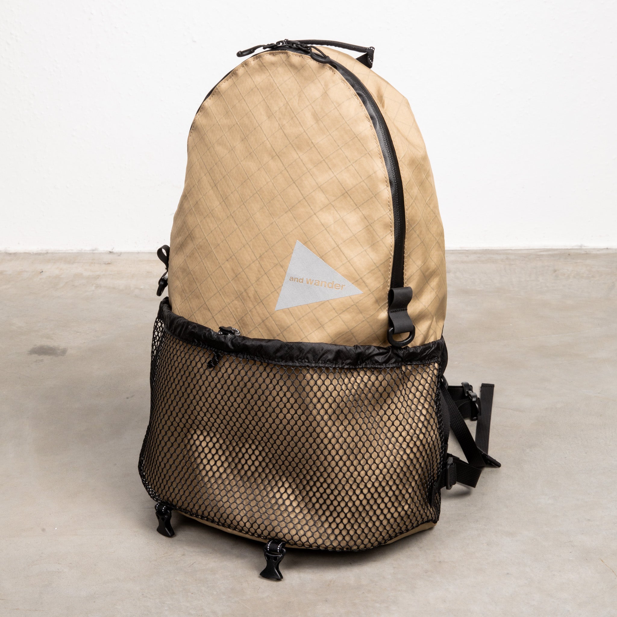 And Wander ECOPAK 20L Daypack Beige – Frans Boone Store And Wander ECOPAK 20L Daypack Beige – Frans Boone Store