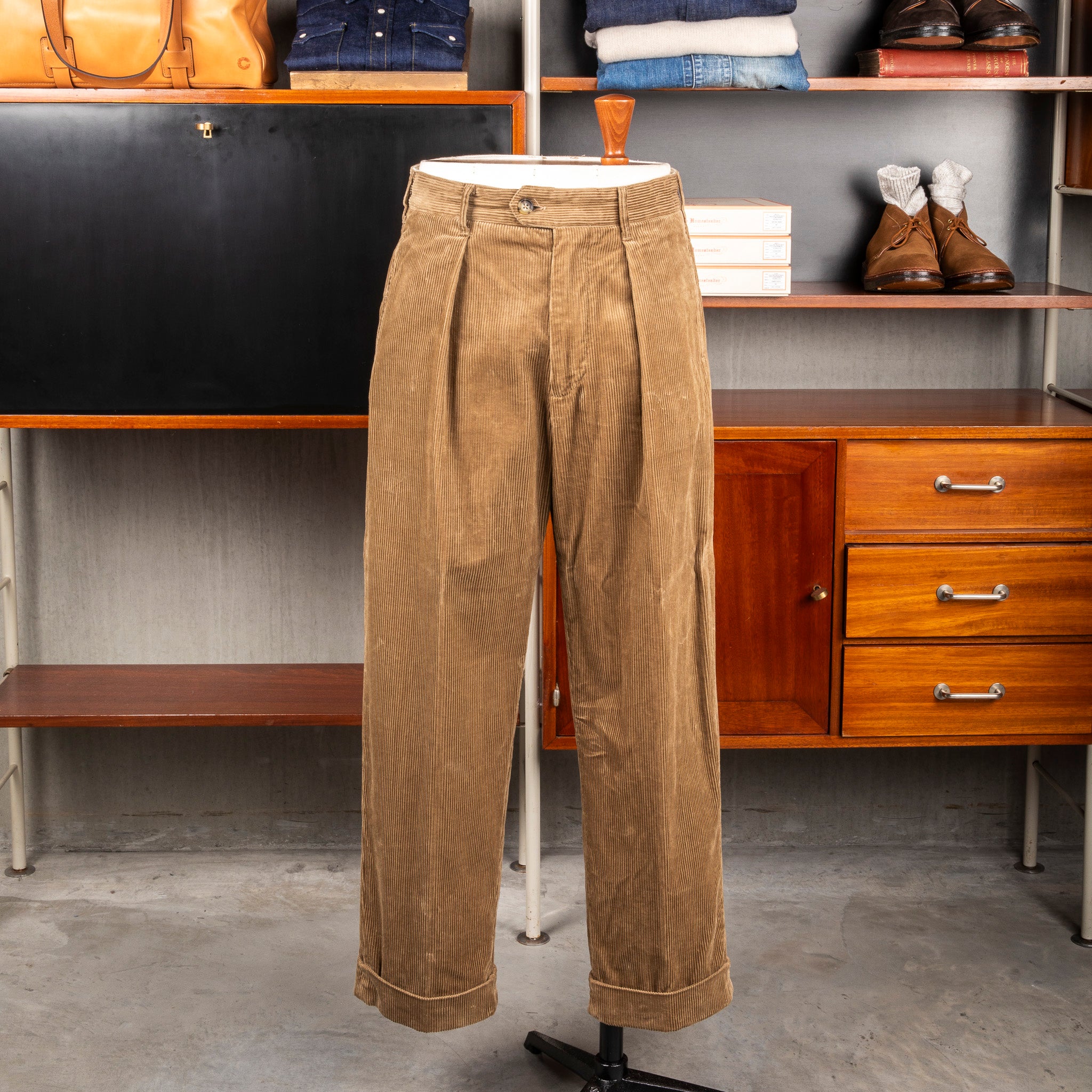 Engineered Garments Carlyle Pants 8-Wale Corduroy Khaki – Frans