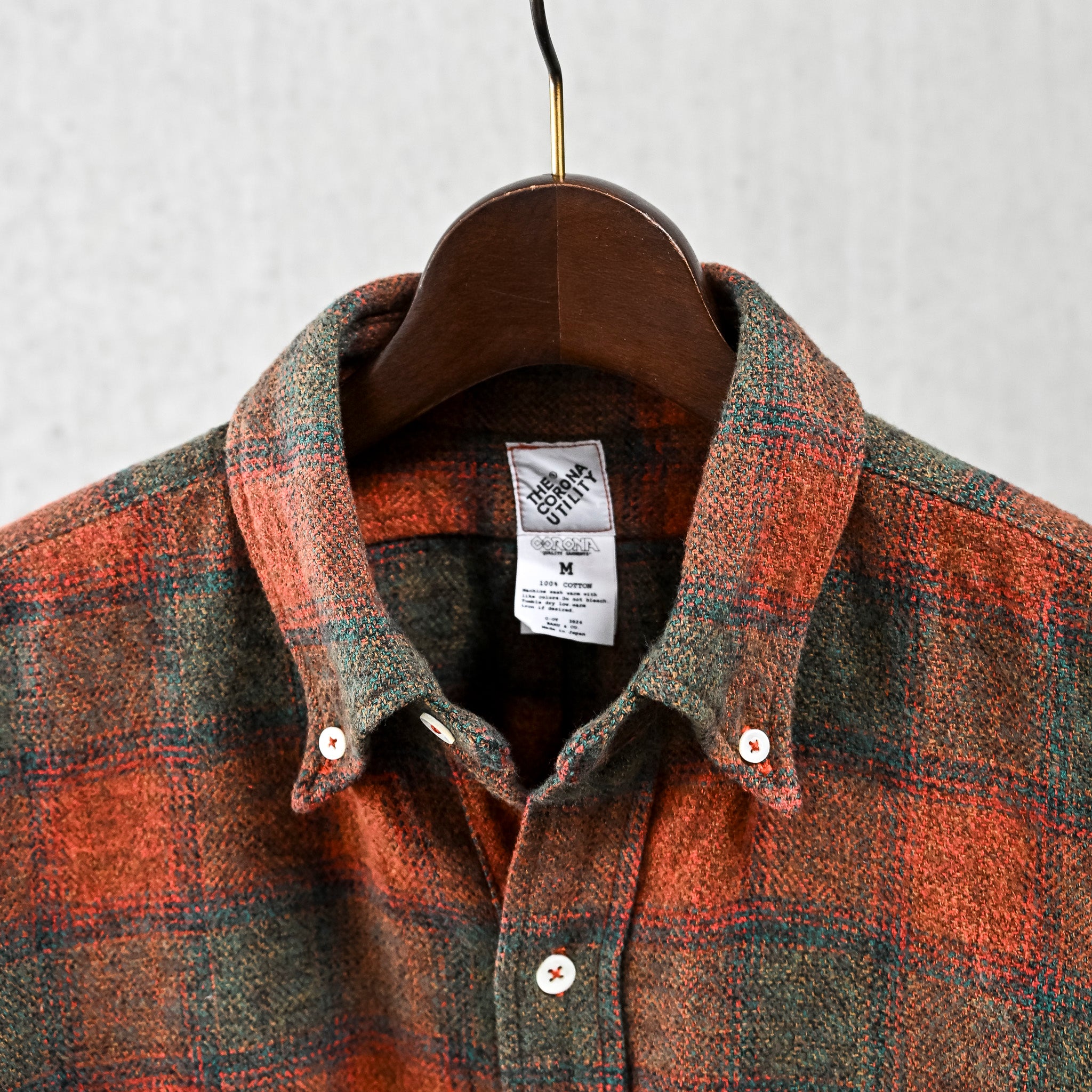 The Corona Utility W.C.W Pullover Shirt Red x Green – Frans Boone