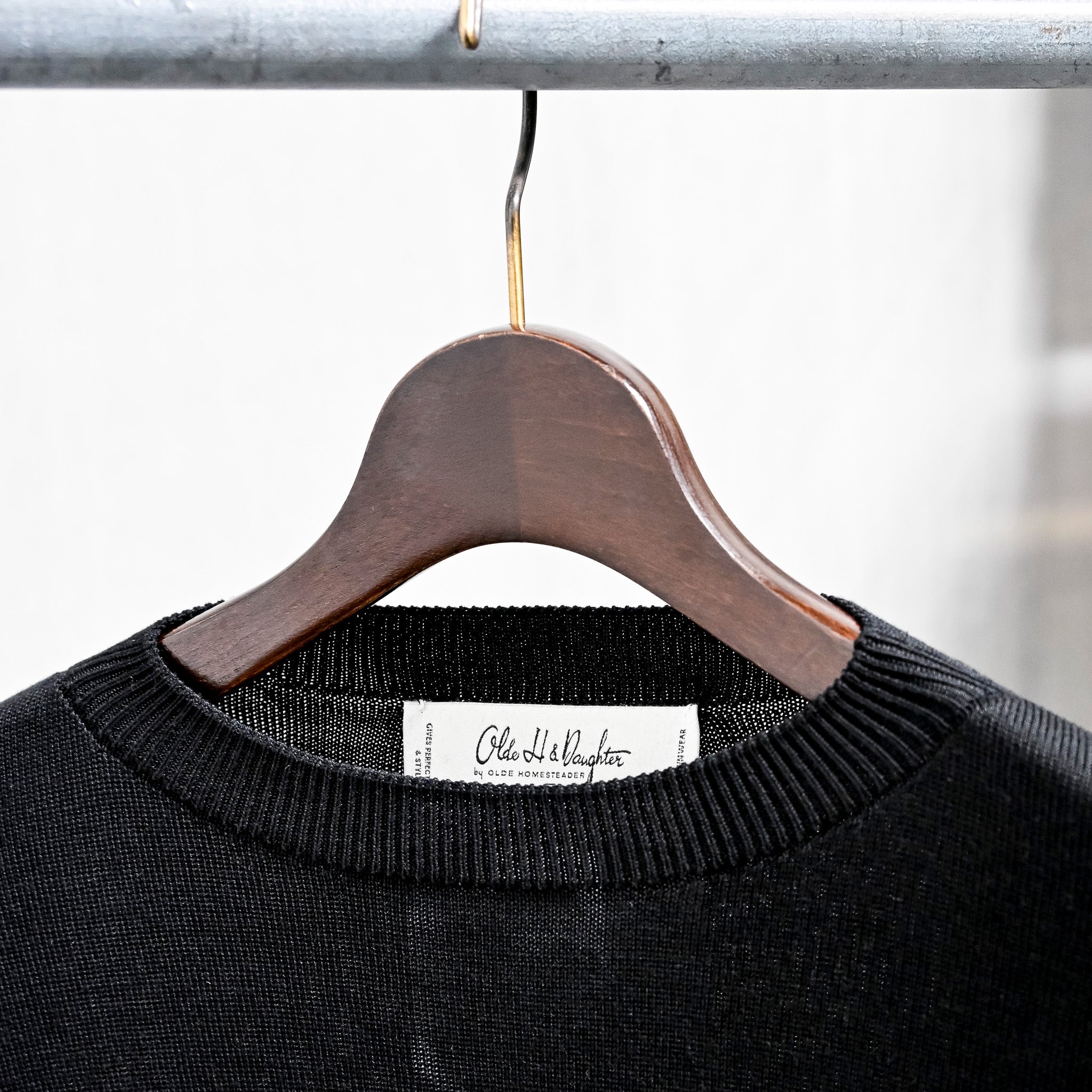 Olde H & Daughter SILK PLAIN CREW NECK