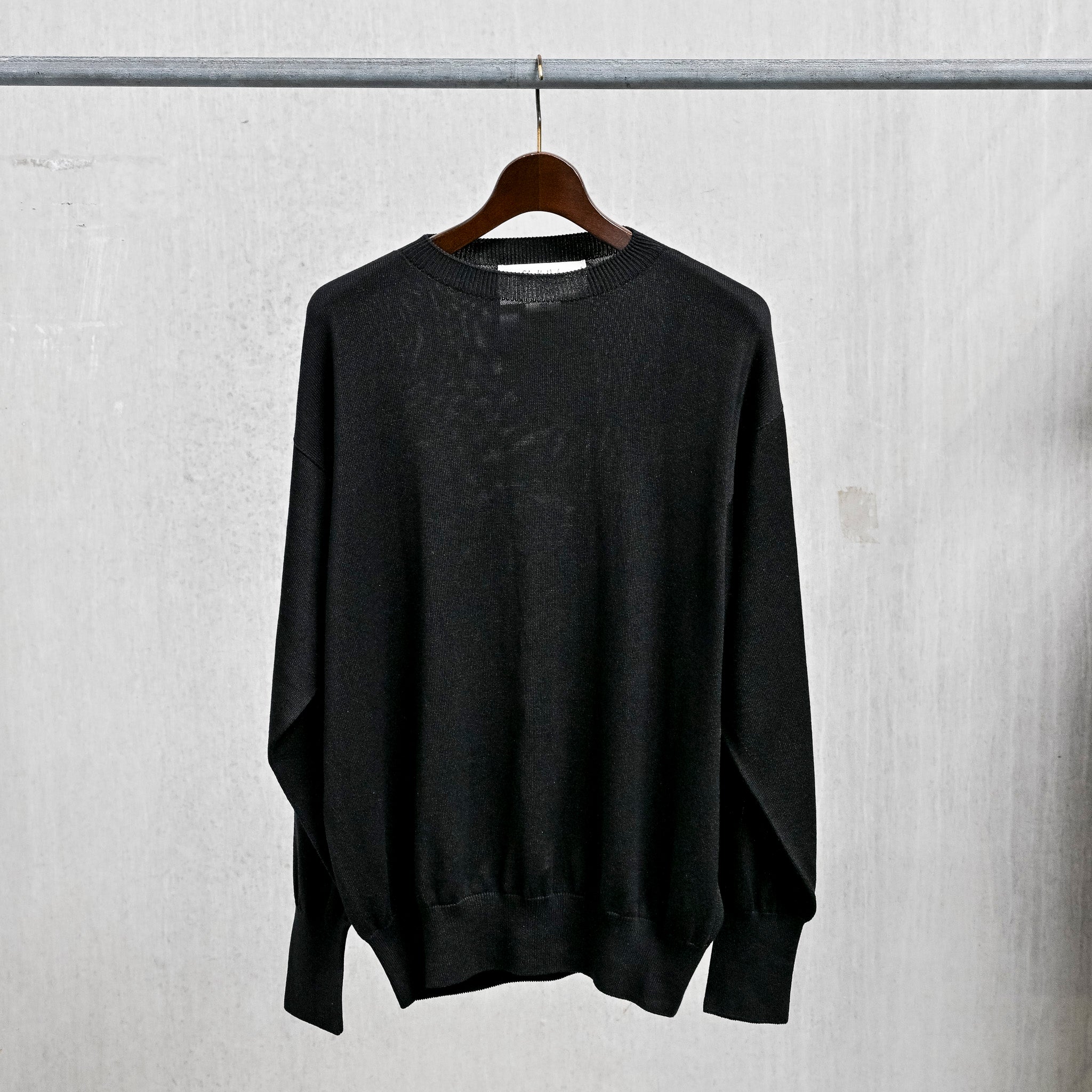 トップス Olde H & Daughter SILK PLAIN CREW NECK Olde H & Daughter Silk Plain Stitch Crew Neck Sweater Black
