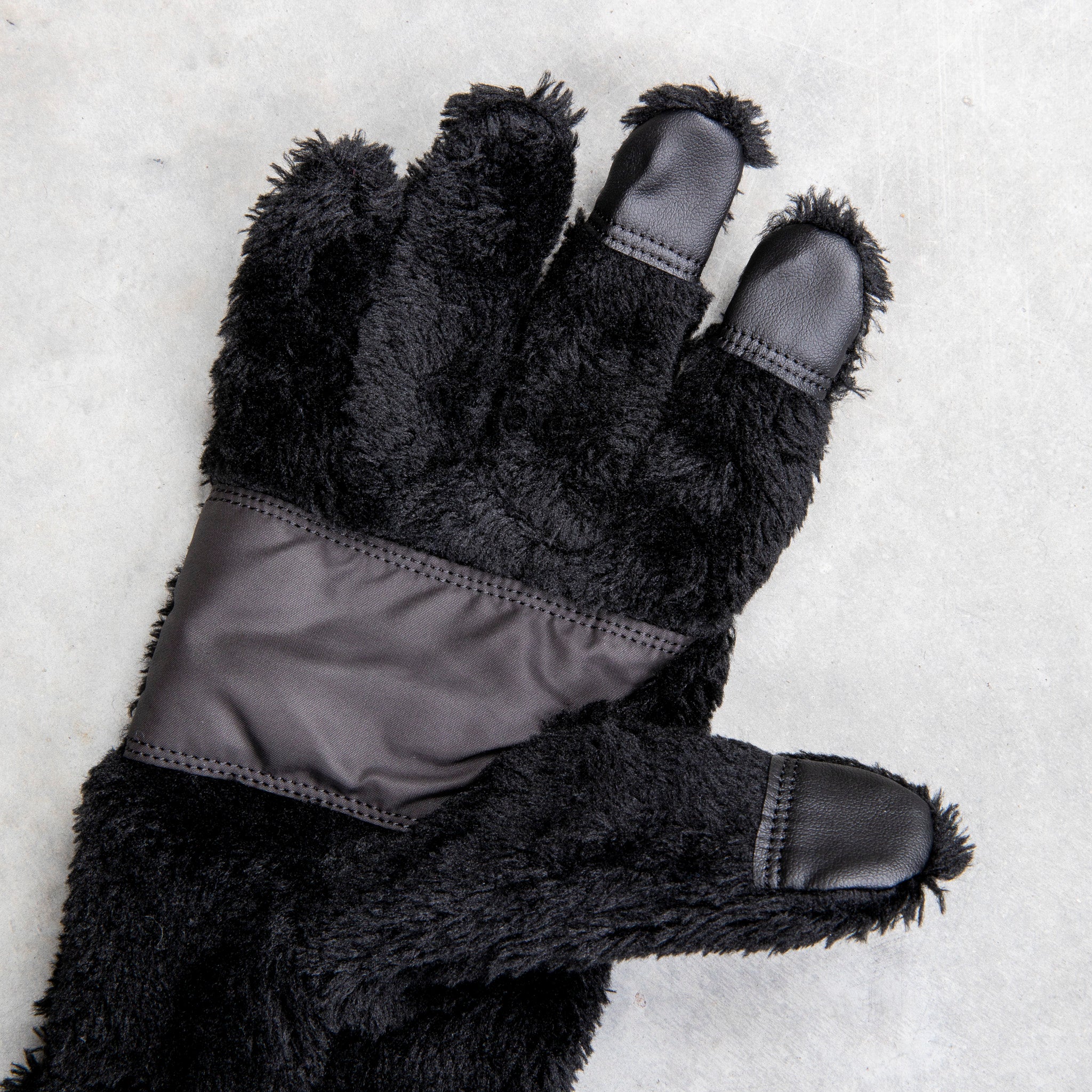 And Wander High Loft Fleece Gloves Black – Frans Boone Store