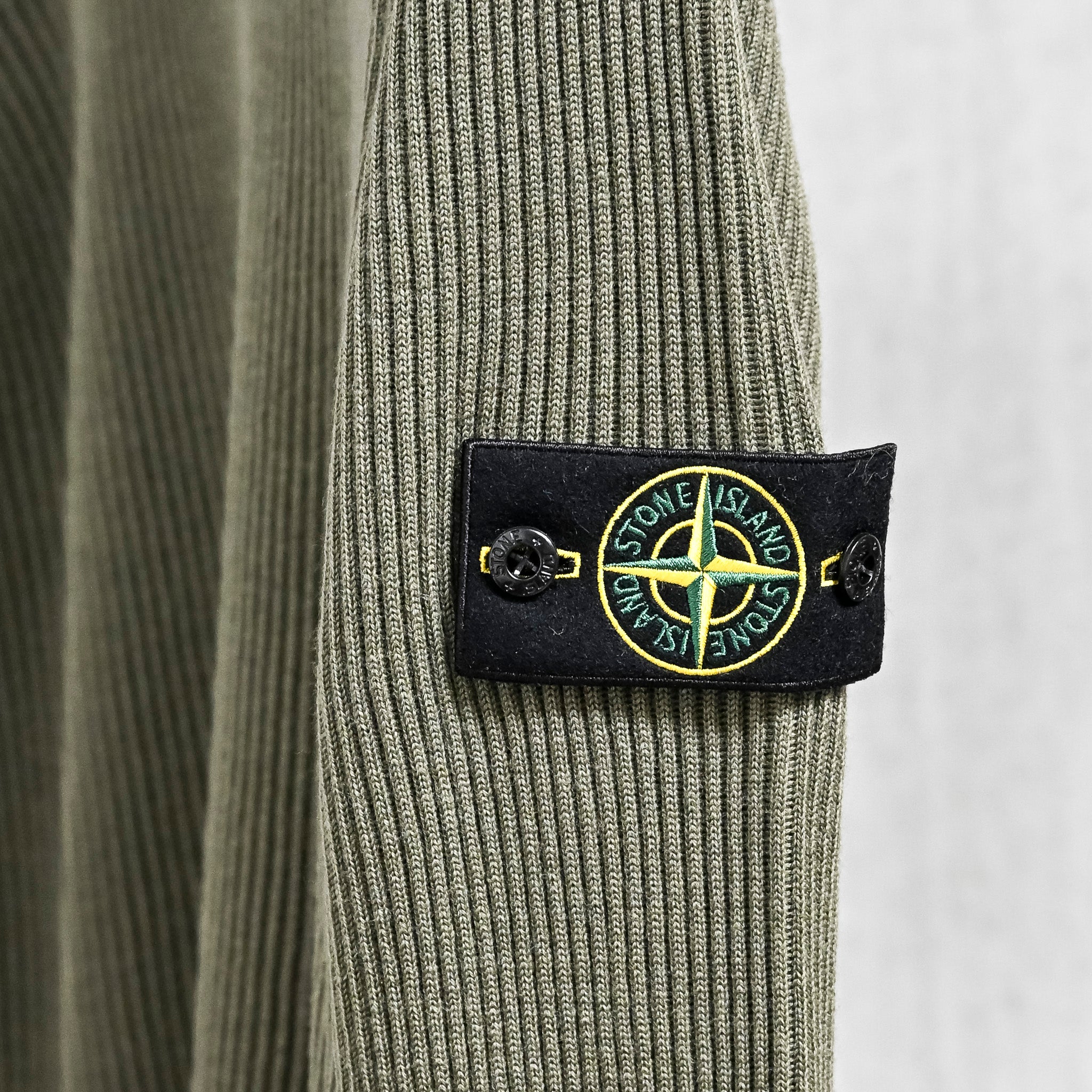 Stone Island Ribbed RWS Wool Knit Crew Neck Military Green – Frans 