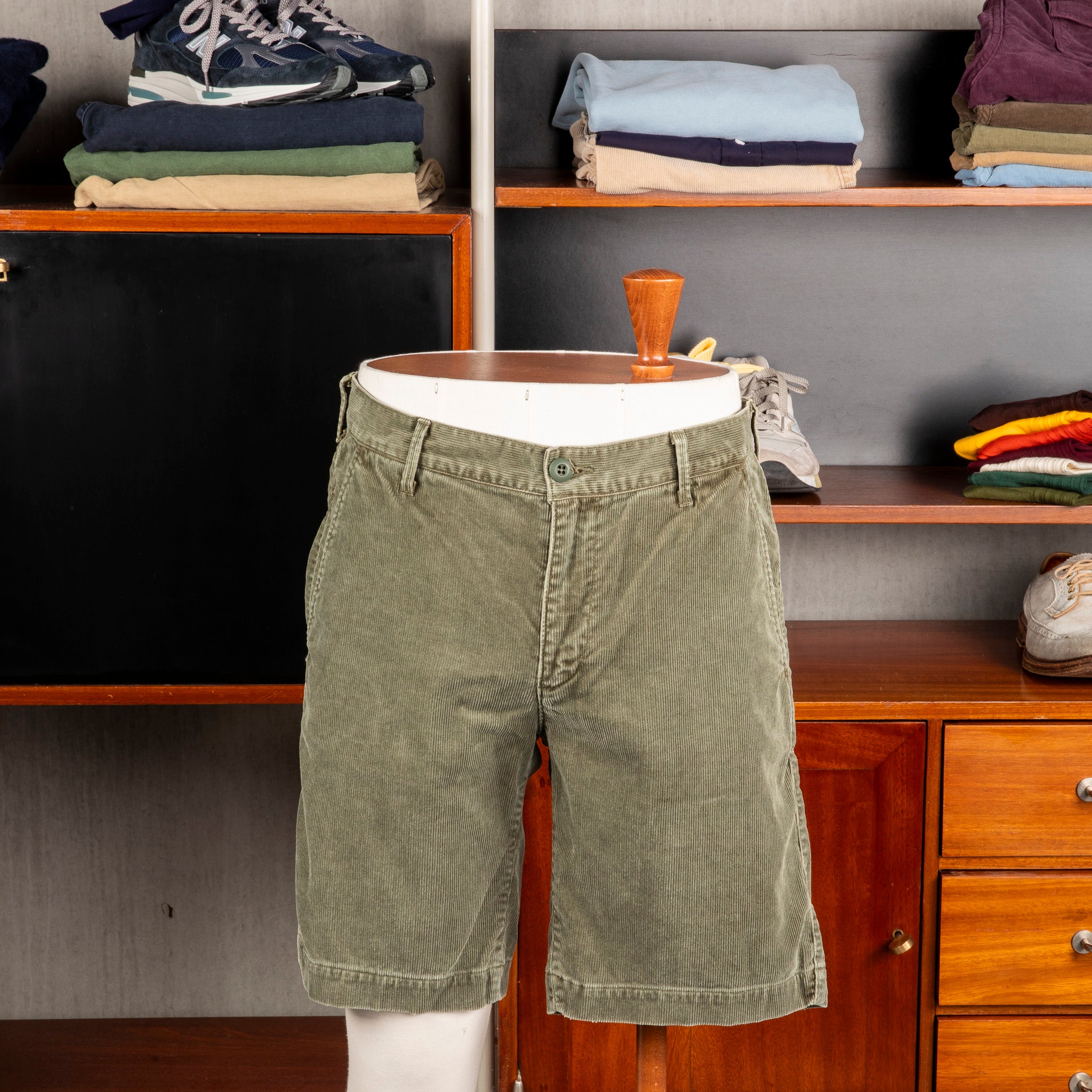 Remi Relief Corduroy Shorts Sulfur Dye Khaki – Frans Boone Store
