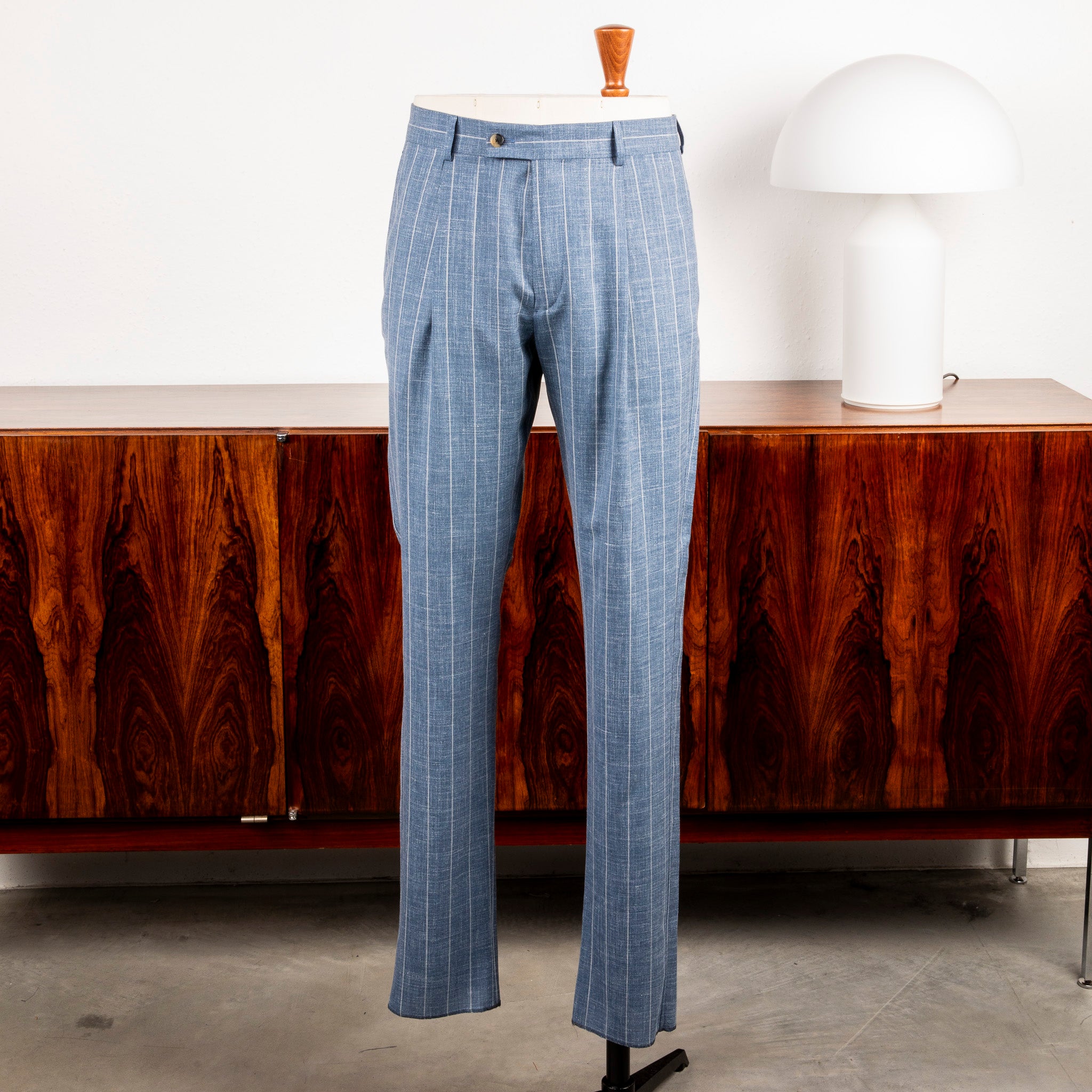 Caruso Pantaloni Loro Piana Summertime Pinstripe Mid Blue – Frans