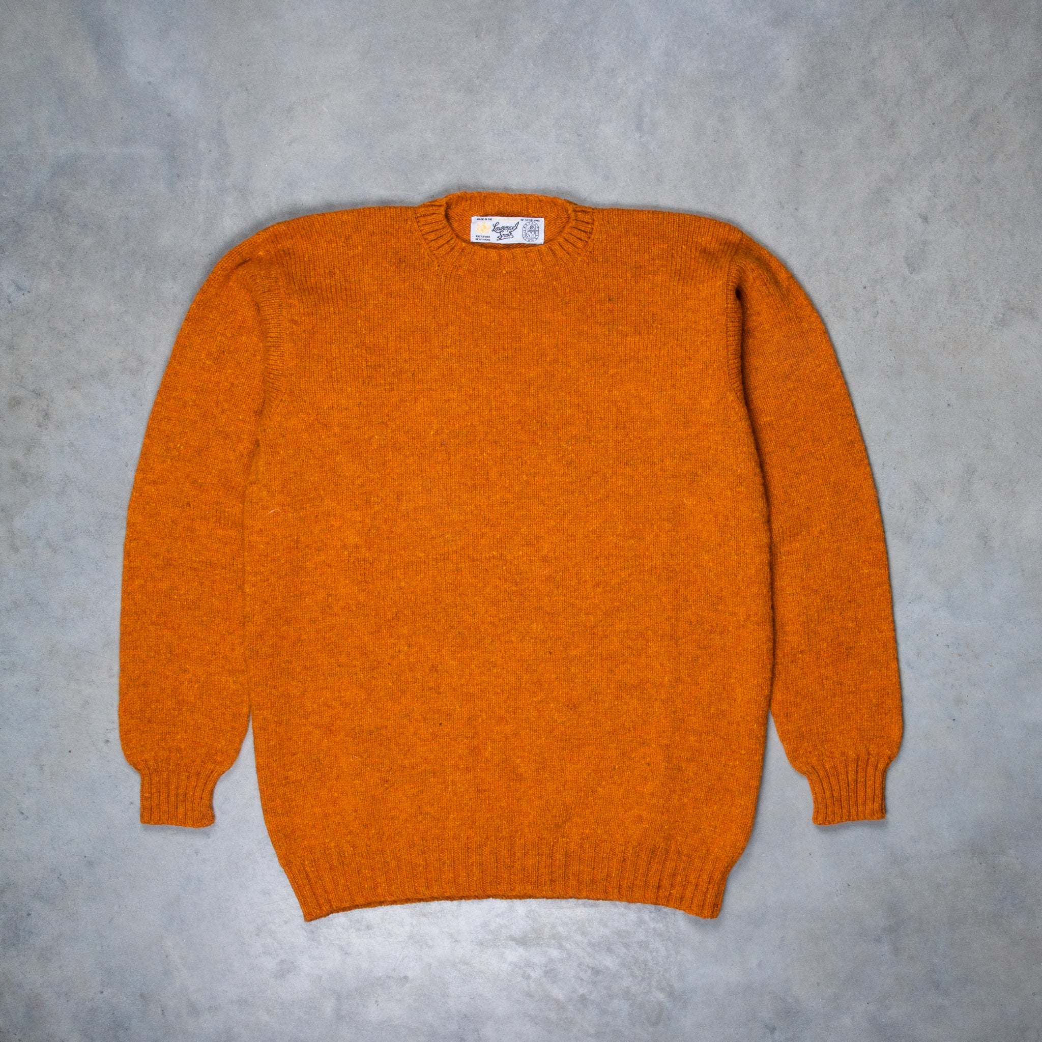Laurence J. Smith Super soft Seamless Crew Neck Pullover Vintage