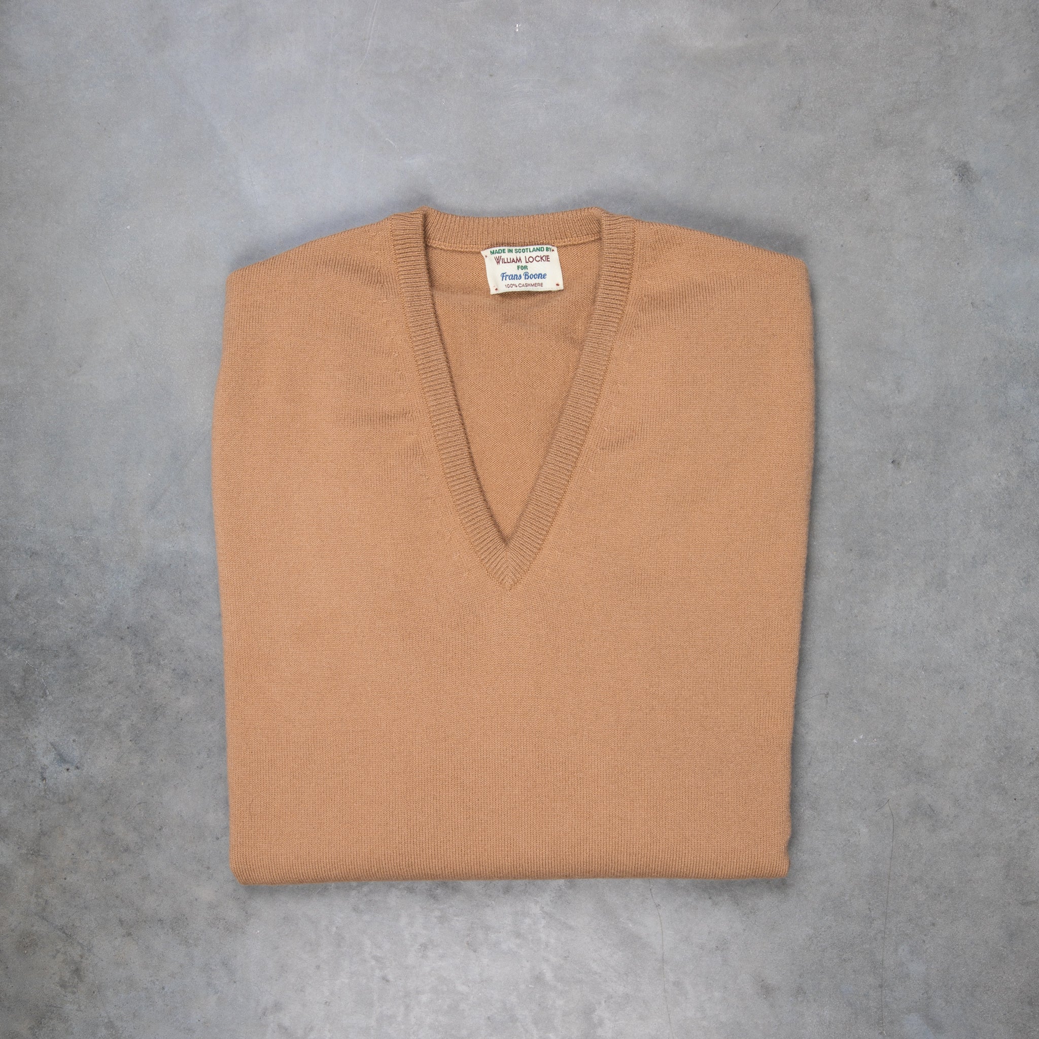 ⭐︎fu⭐︎ vintage cashmere sweater Zephara - Classic Cashmere Henley Sweater | The Cashmere Studio