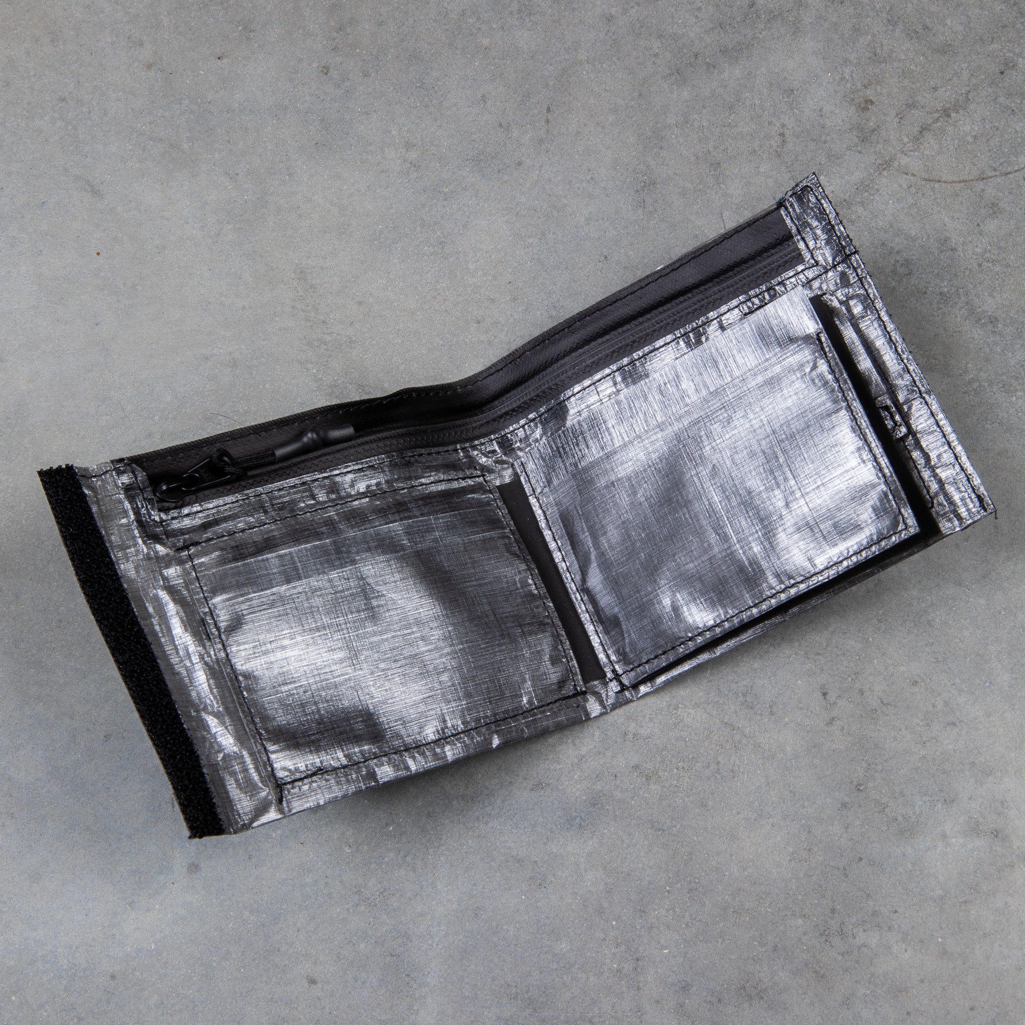And Wander Dyneema Wallet Charcoal – Frans Boone Store