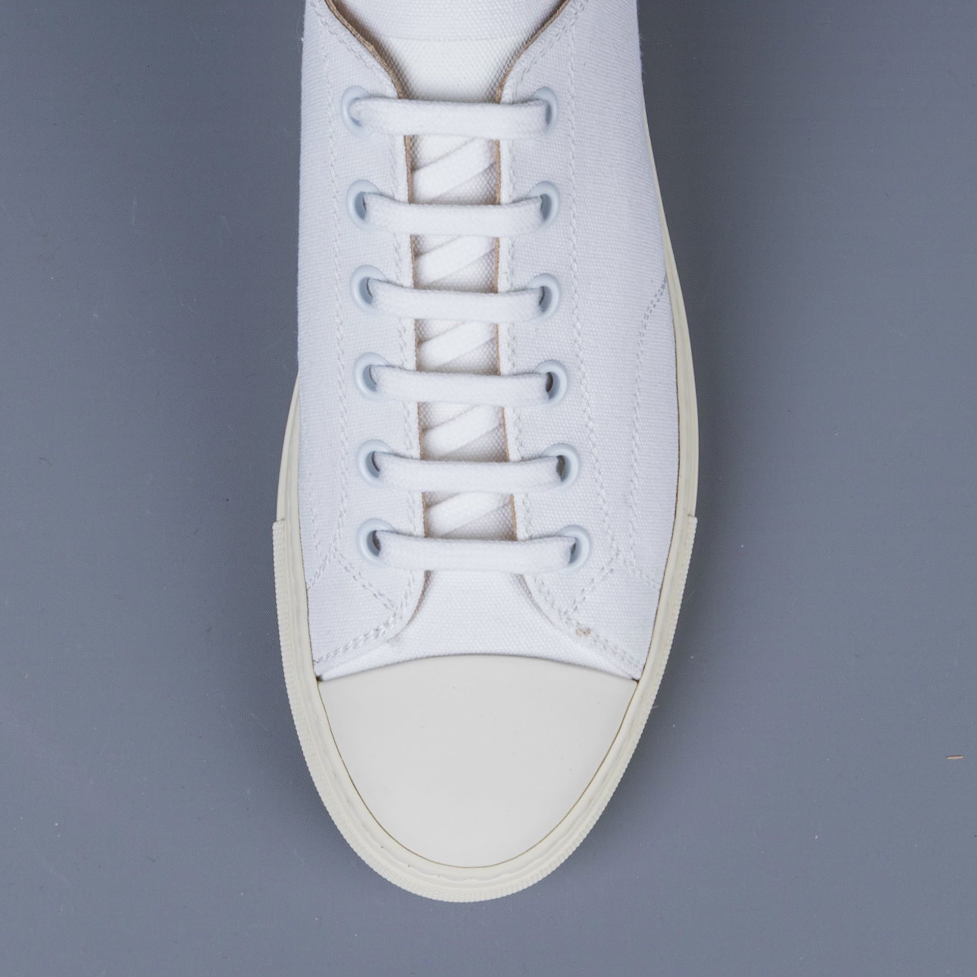 Common Projects Tournament low in Canvas White