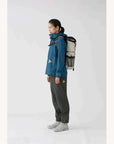 And Wander 3L UL Rain Jacket Blue