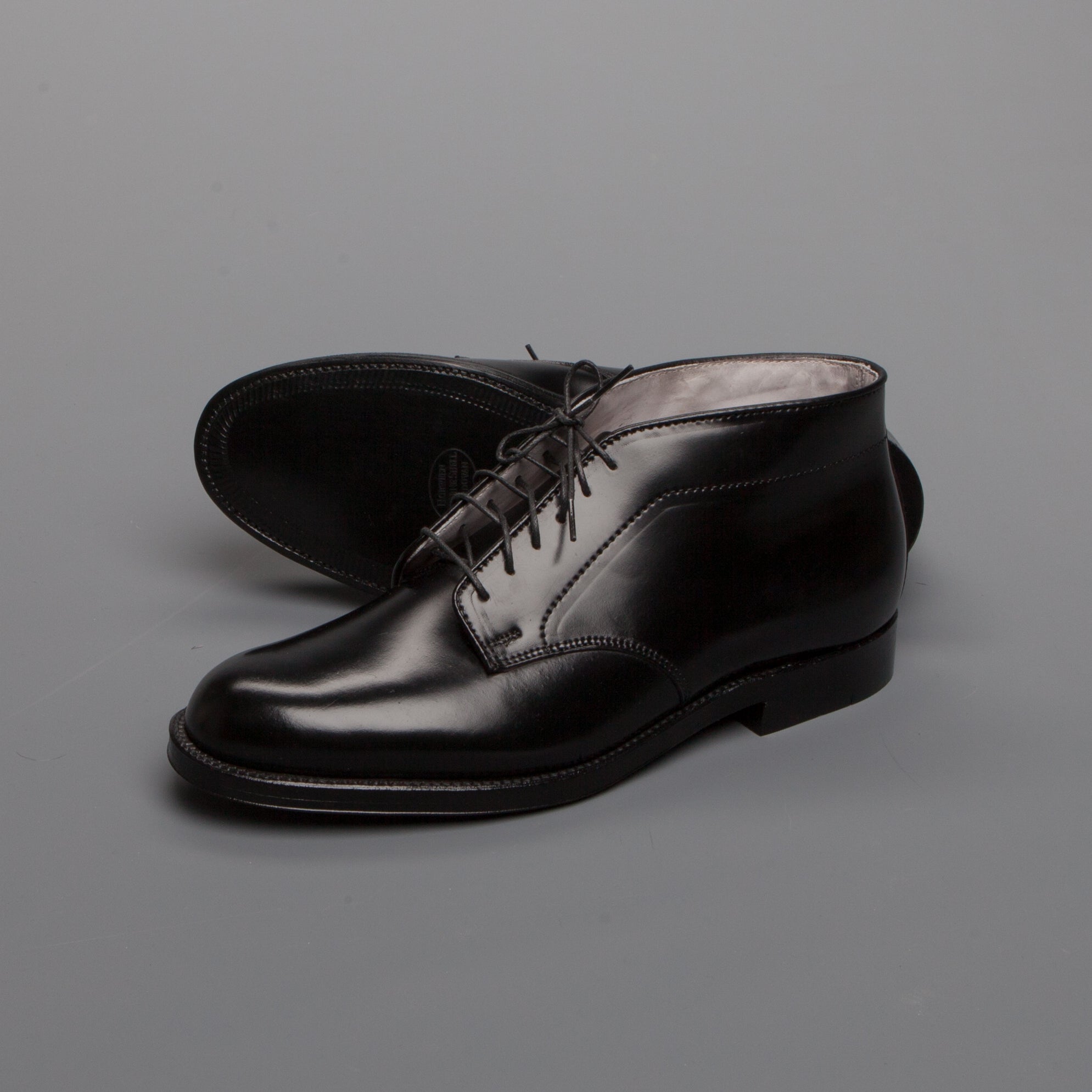 Alden black best sale chukka