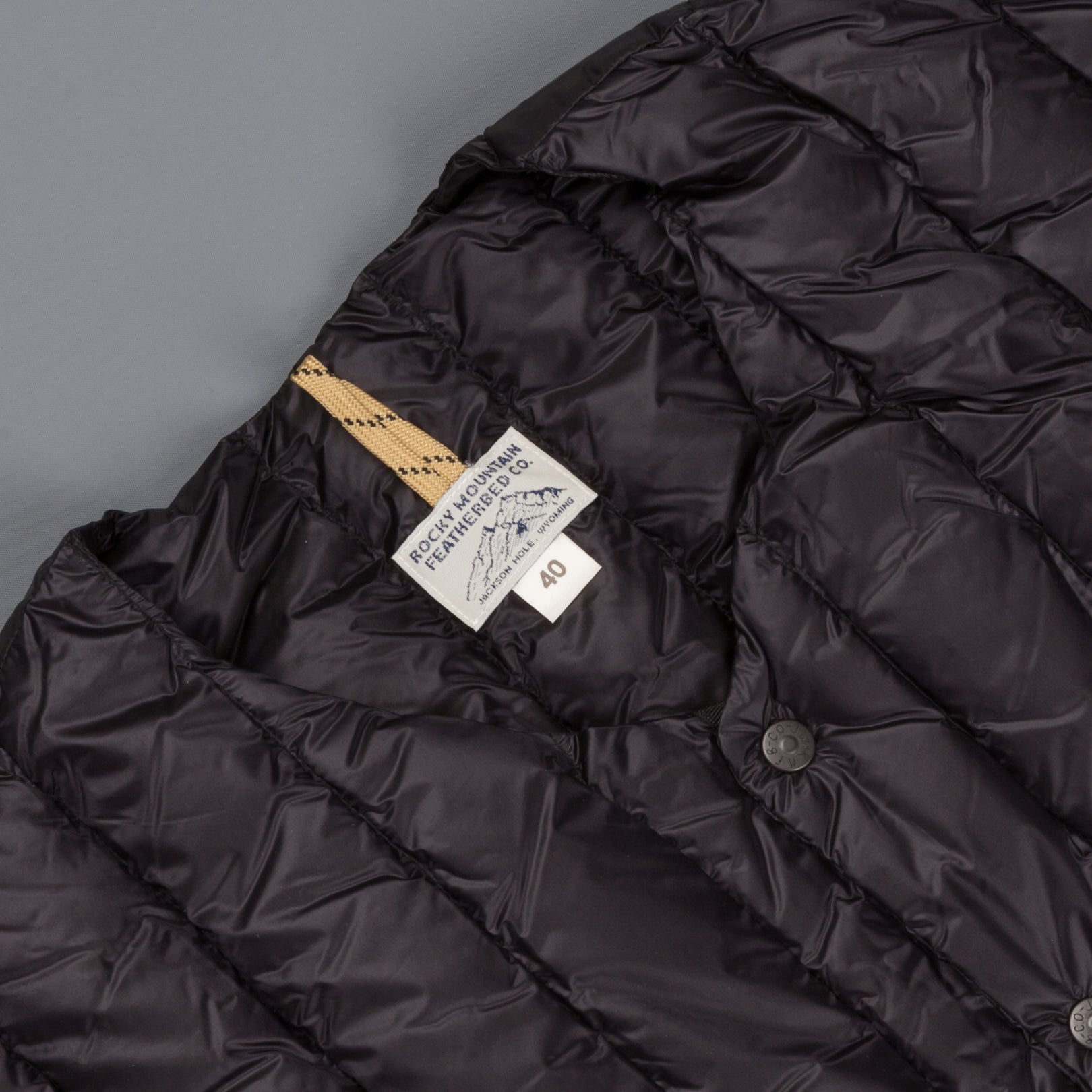 Rocky Mountain Featherbed Six Month Cardigan Black – Frans Boone Store