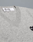 Comme des Garçons PLAY V-Neck pullover Light Grey Black heart