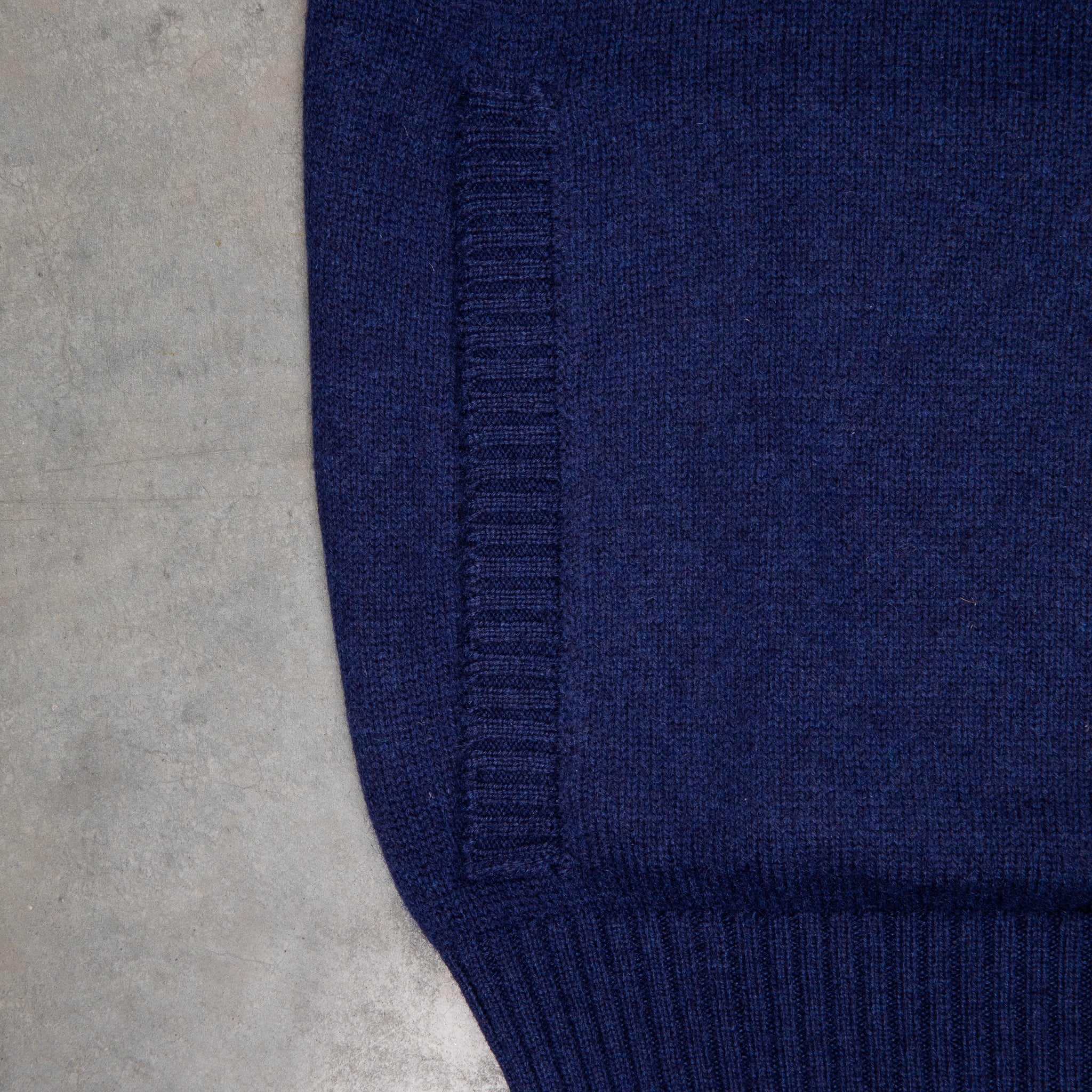 Drumohr Cashmere Lupo Full Zip Navy Americana
