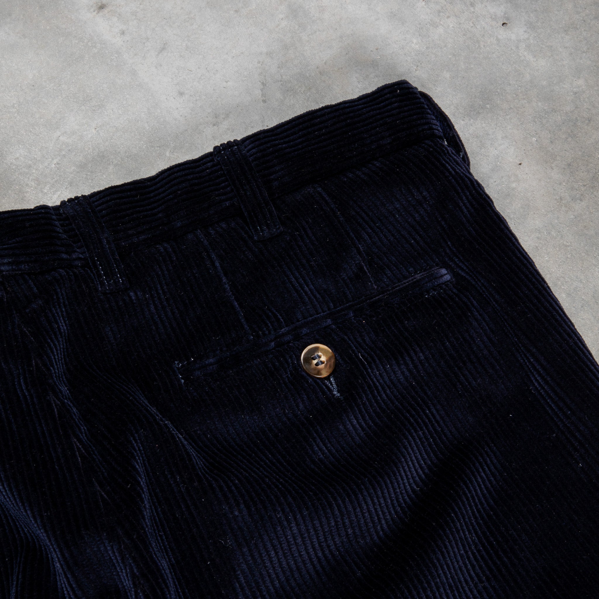 Rota Pantaloni High Rise Regular Fit 8-Wale Corduroy Blu Notte