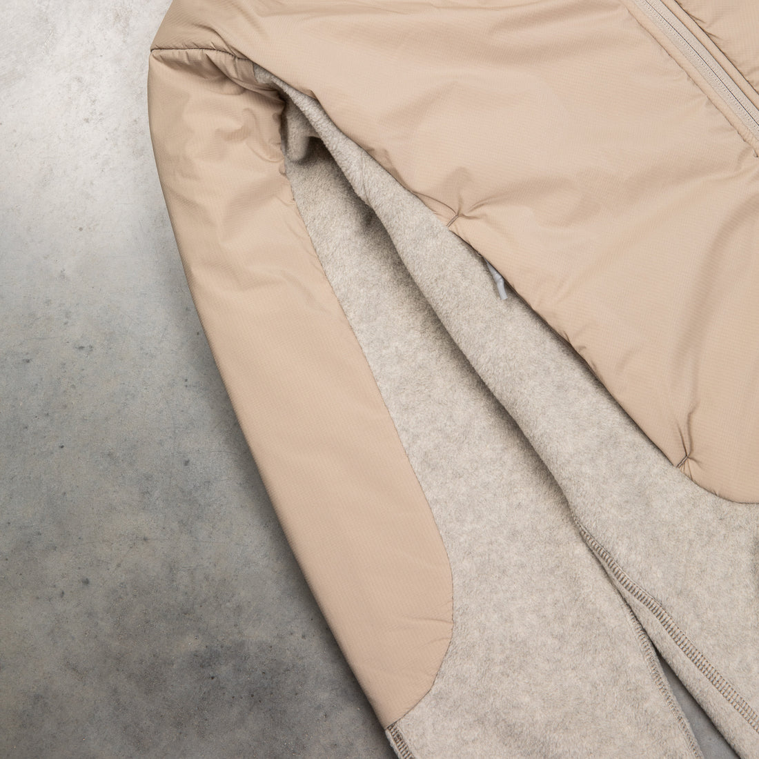 And Wander Top Fleece Jacket L.Beige