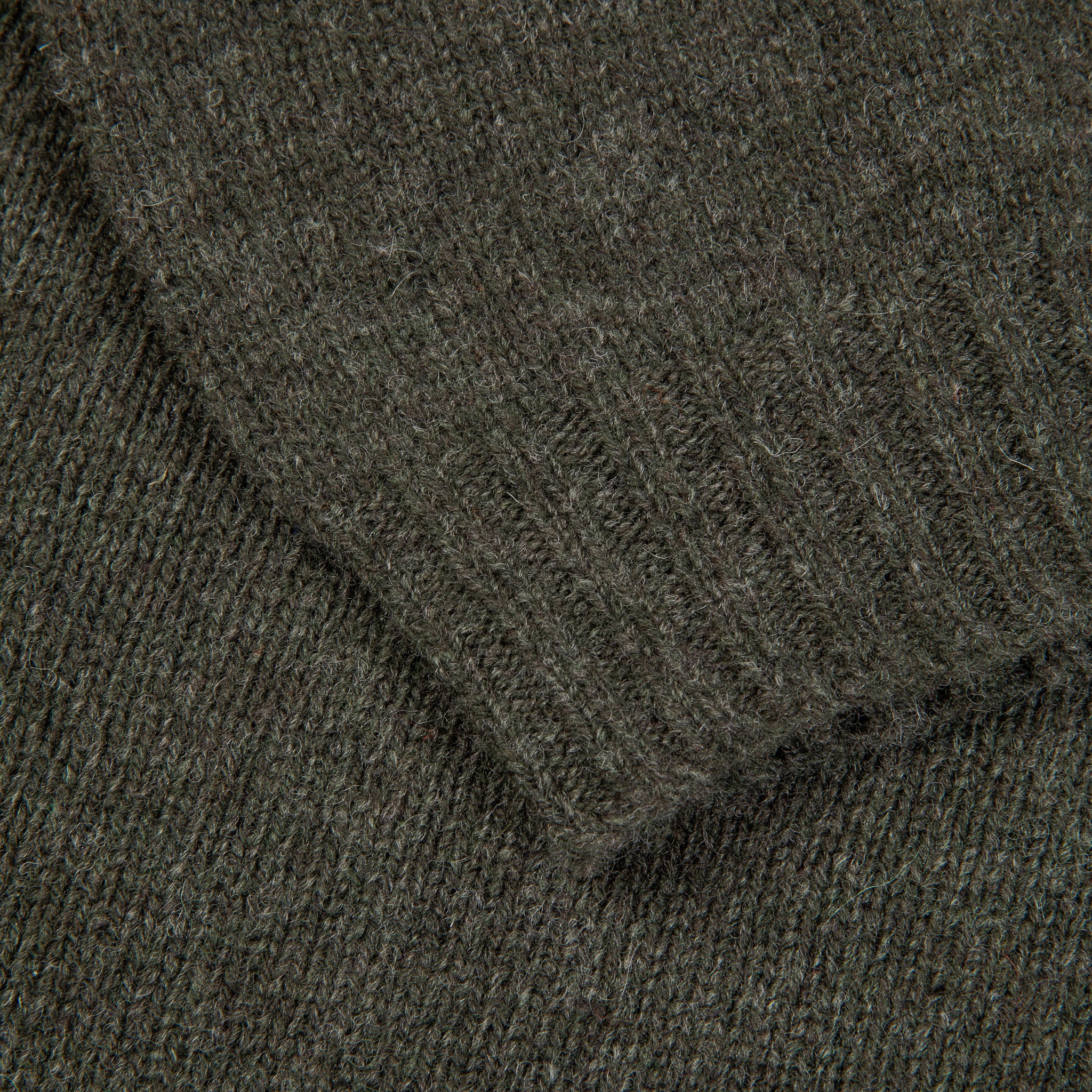Laurence J. Smith Super soft Seamless Crew Neck Pullover Spruce