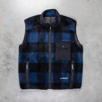 And Wander Fleece Boa Vest Check Blue
