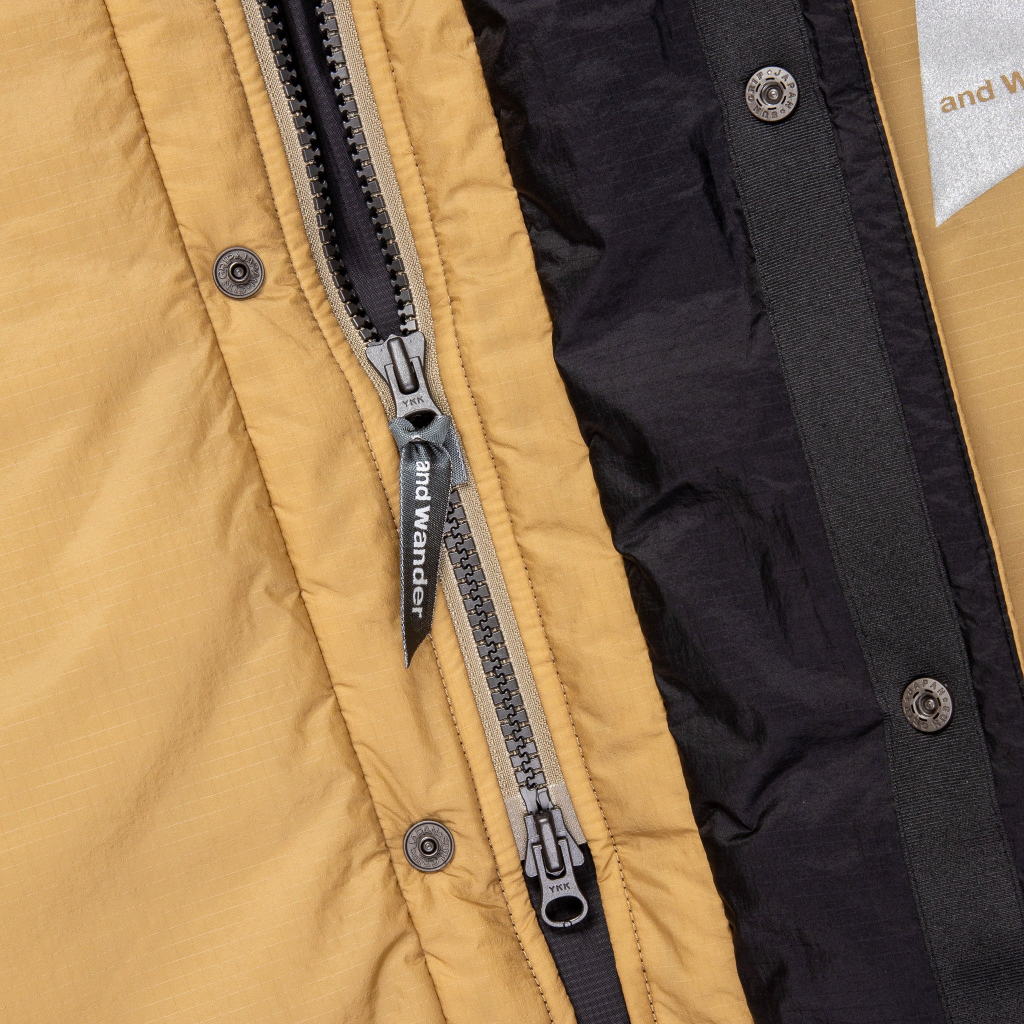 And Wander Primaloft Rip Coat Beige – Frans Boone Store