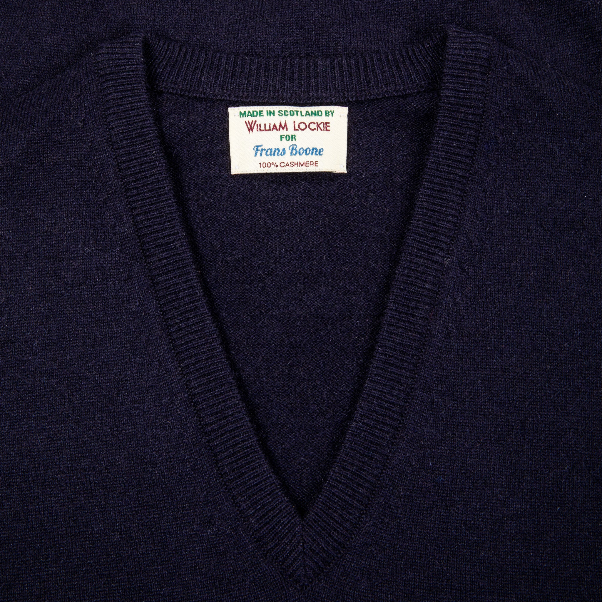 William Lockie Oxton Cashmere V-Neck Dark Navy