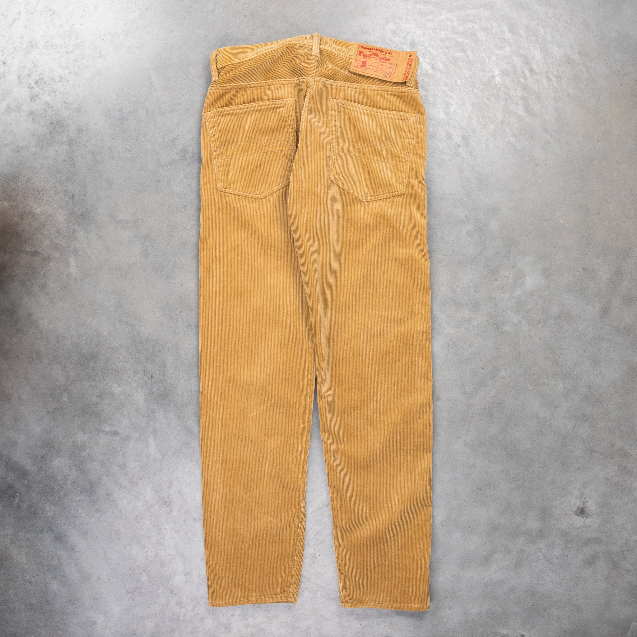 Studio D'Artisan FB-909 High Rise Tapered 9-Wale Corduroy Beige