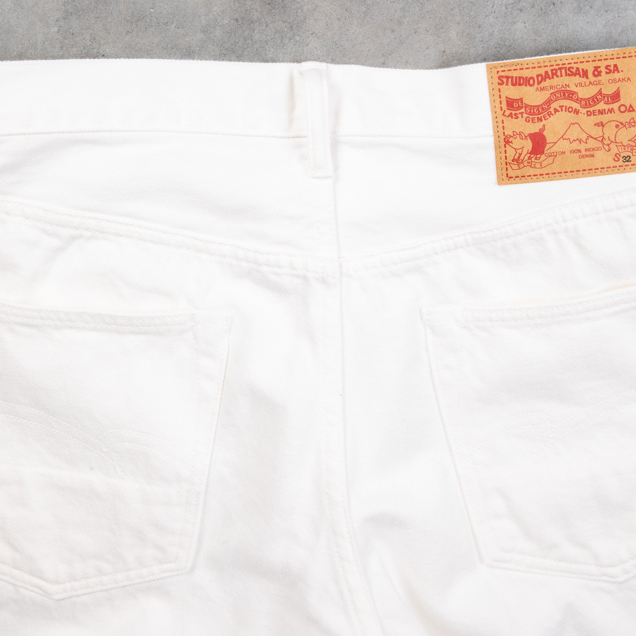 Studio D&#39;Artisan FB-909 High Rise Tapered 14 Oz Denim White