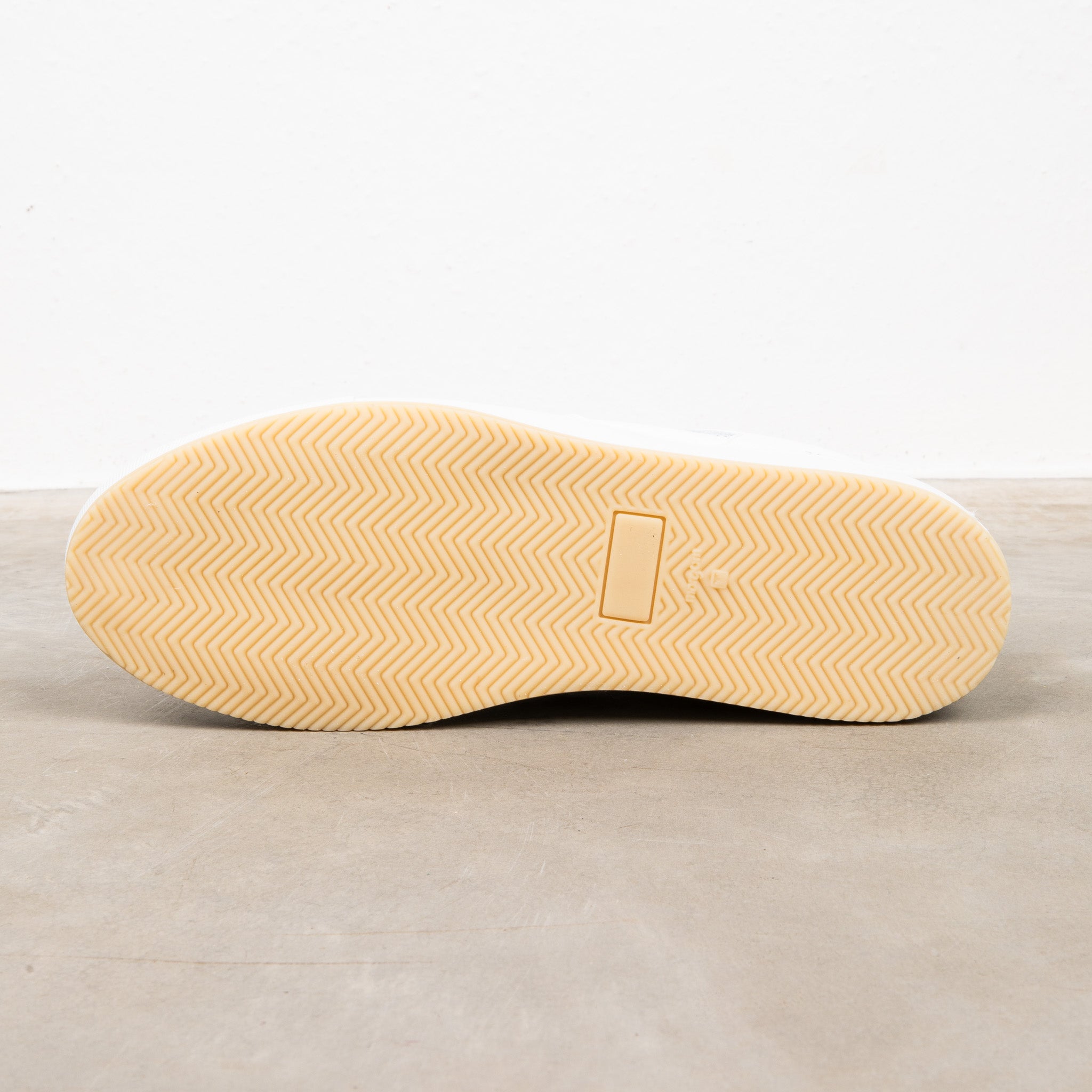 Common Projects Decades White