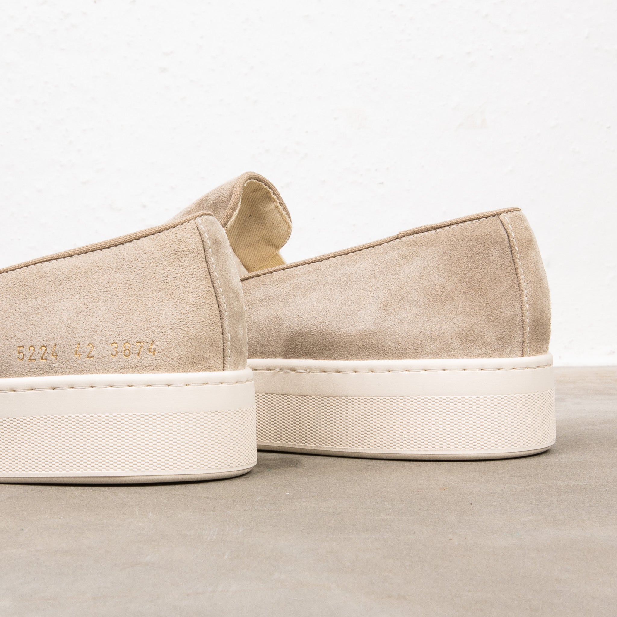 Common Projects Slip-on Warm Gray Suede – Frans Boone Store