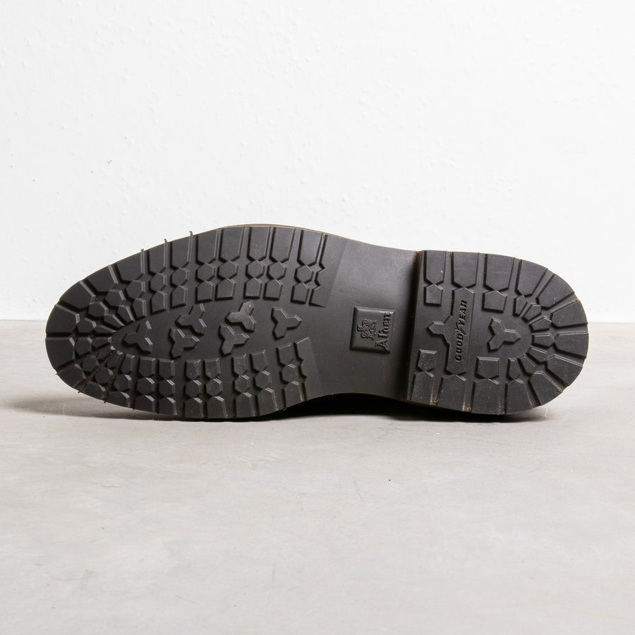 Alden dark brown suede chukka on rubber sole