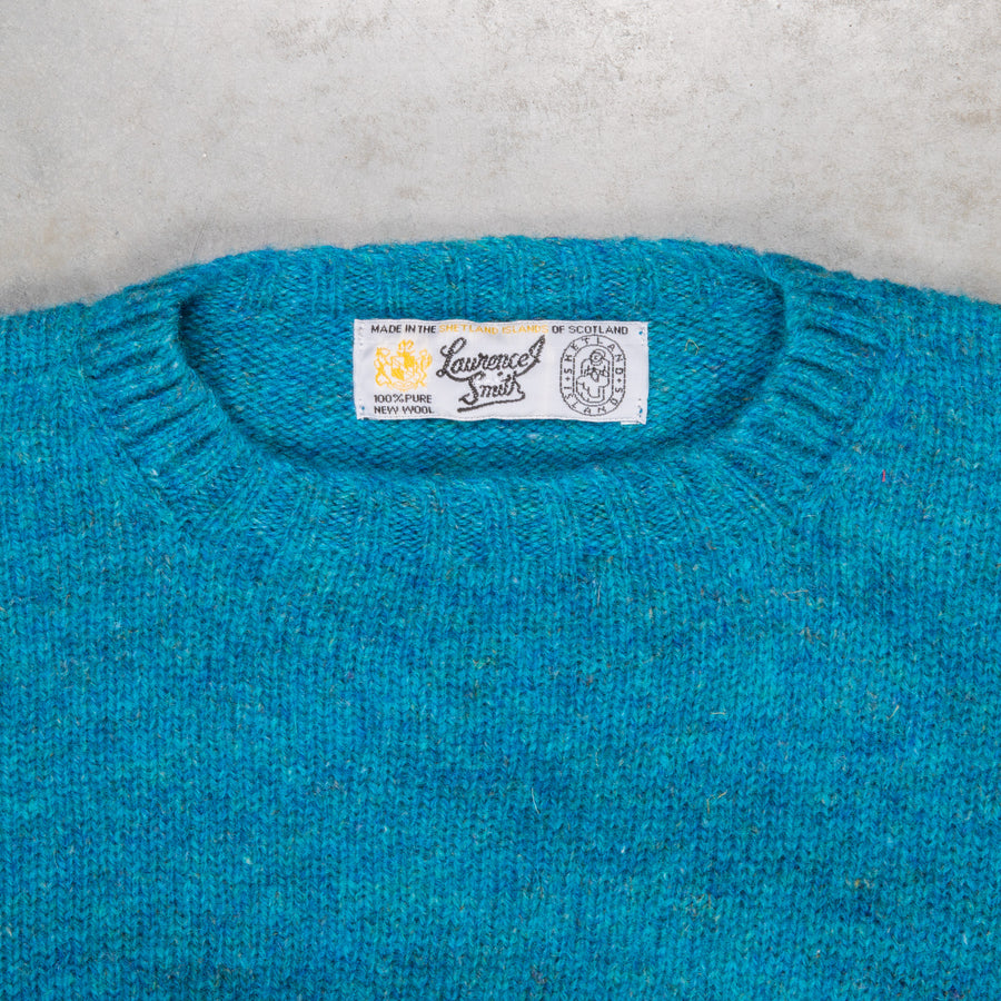 Laurence J. Smith Super soft Seamless Crew Neck Pullover Azure