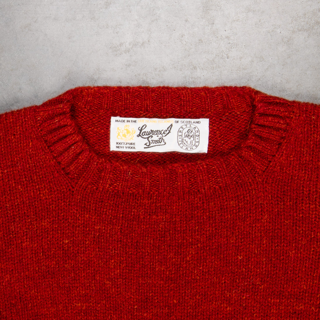 Laurence J. Smith Super soft Seamless Crew Neck Pullover Blaze