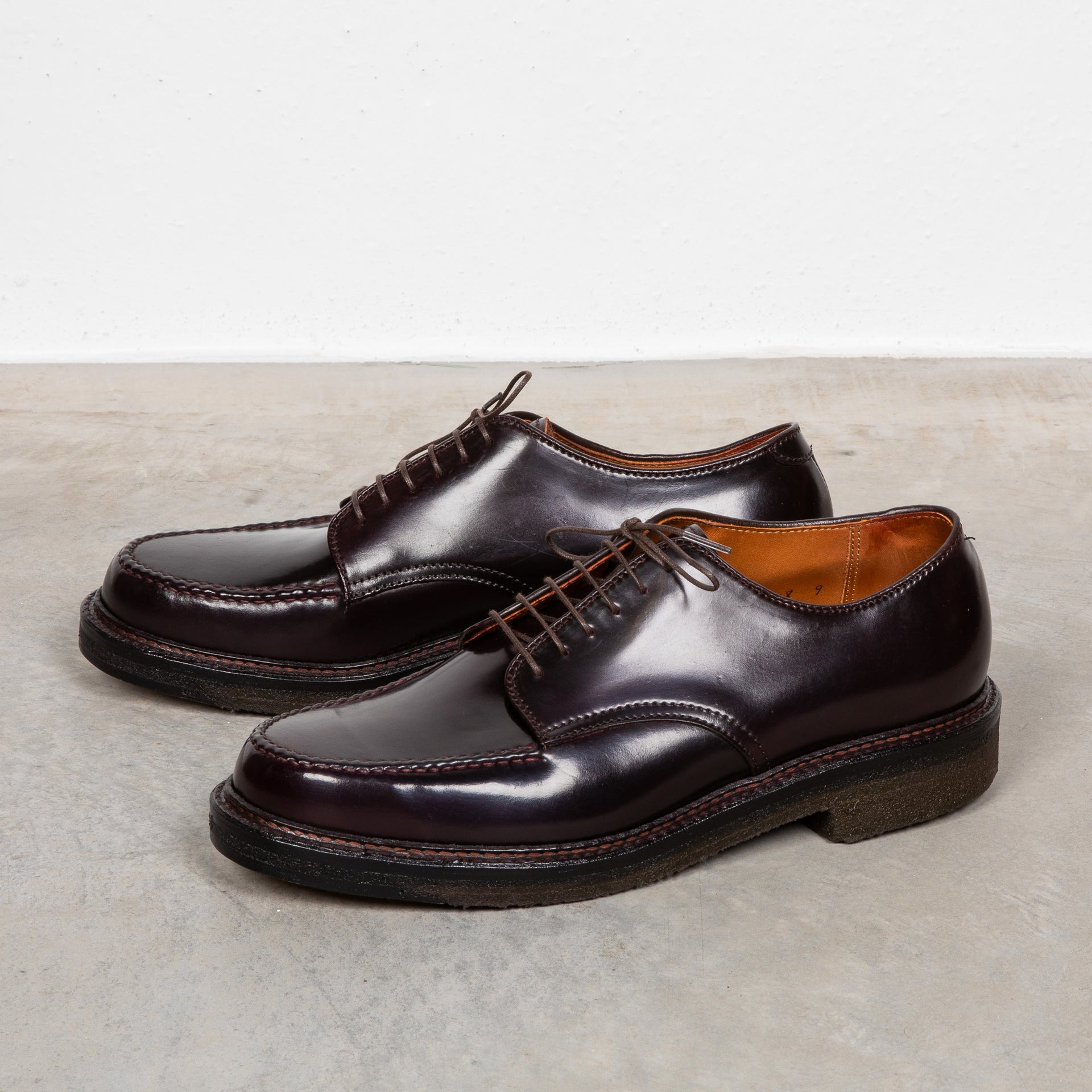 Alden x Frans Boone Classic Moc Toe #8 Cordovan on Crepe – Frans 