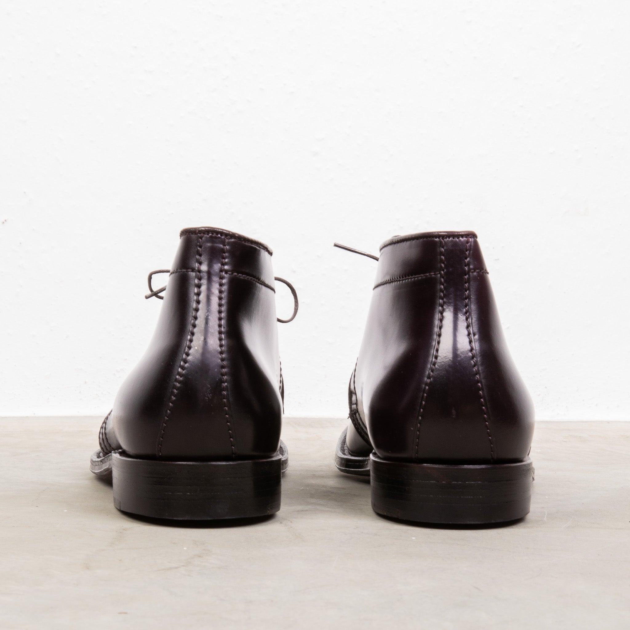 Alden chukka deals boot cordovan