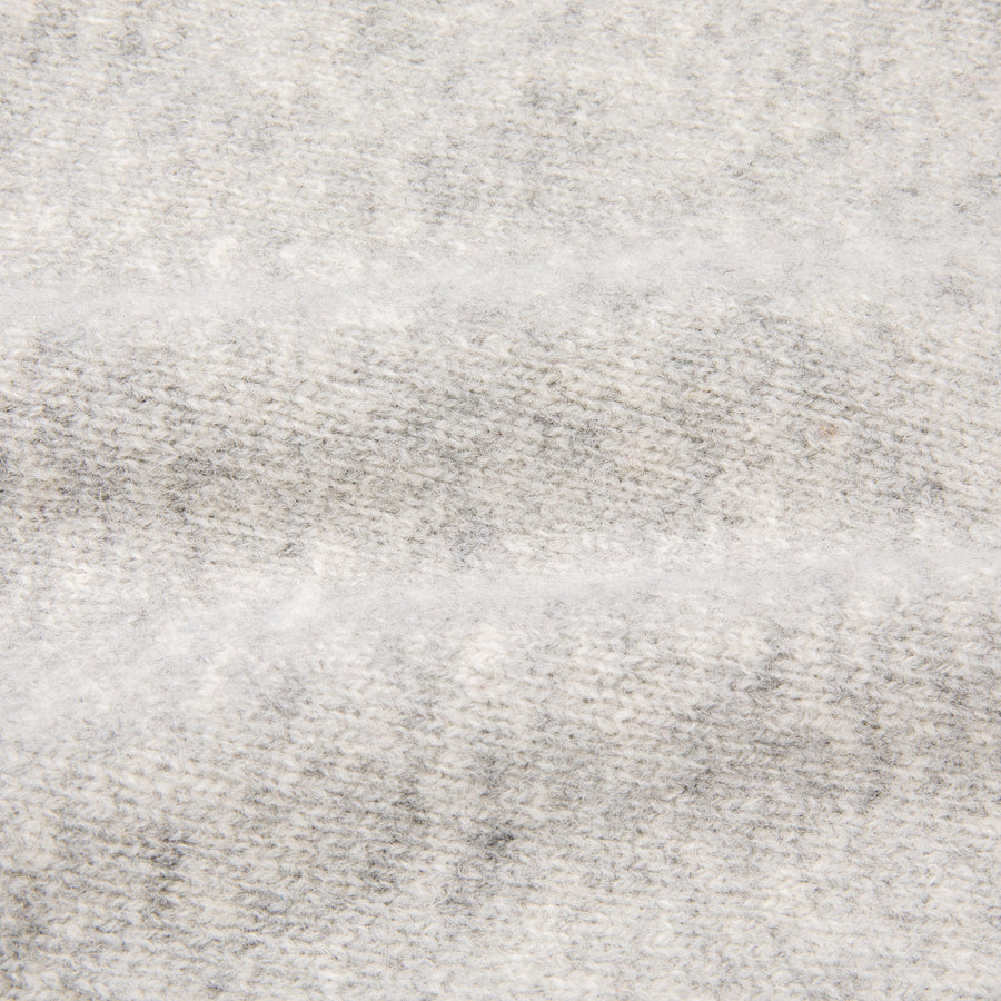 Laurence J. Smith  Super soft Seamless Crew Neck Pullover Silver