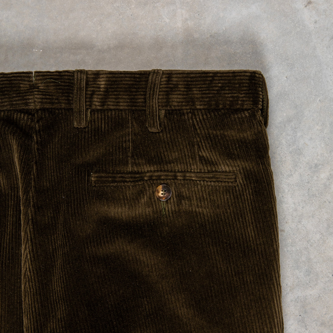 Rota Pantaloni High Rise Regular Fit 8-Wale Corduroy Verde Irlandese