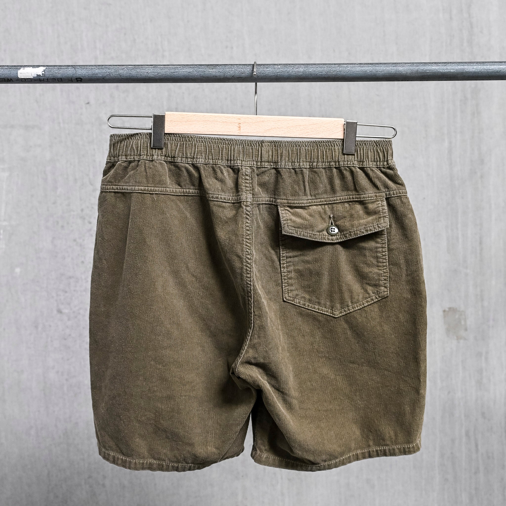 Remi Relief 16 Wale Corduroy Easy Shorts Khaki