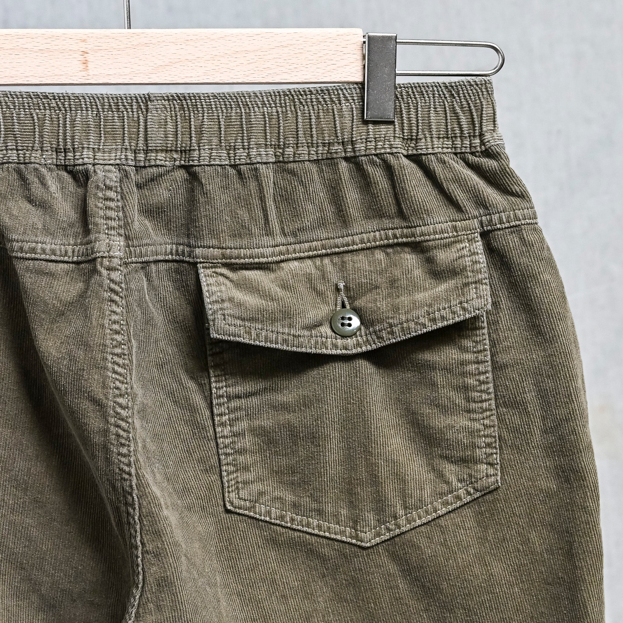 Remi Relief 16 Wale Corduroy Easy Shorts Khaki