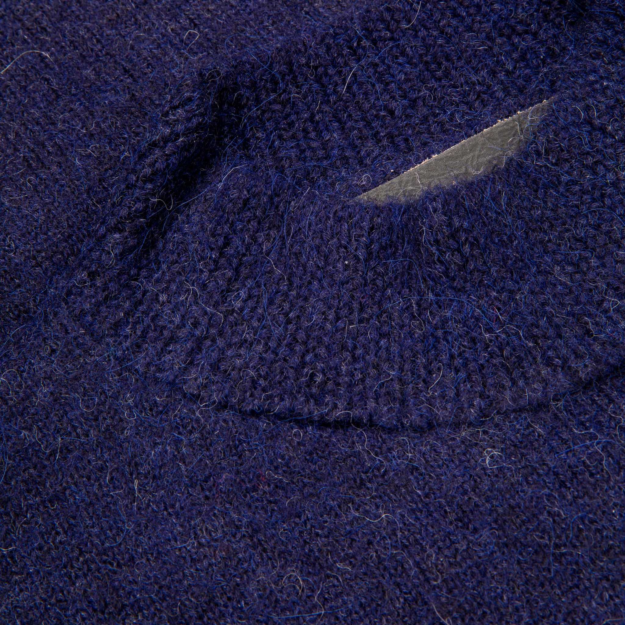 The Elder Statesman Alpaca Lightweight Call her crew Navy