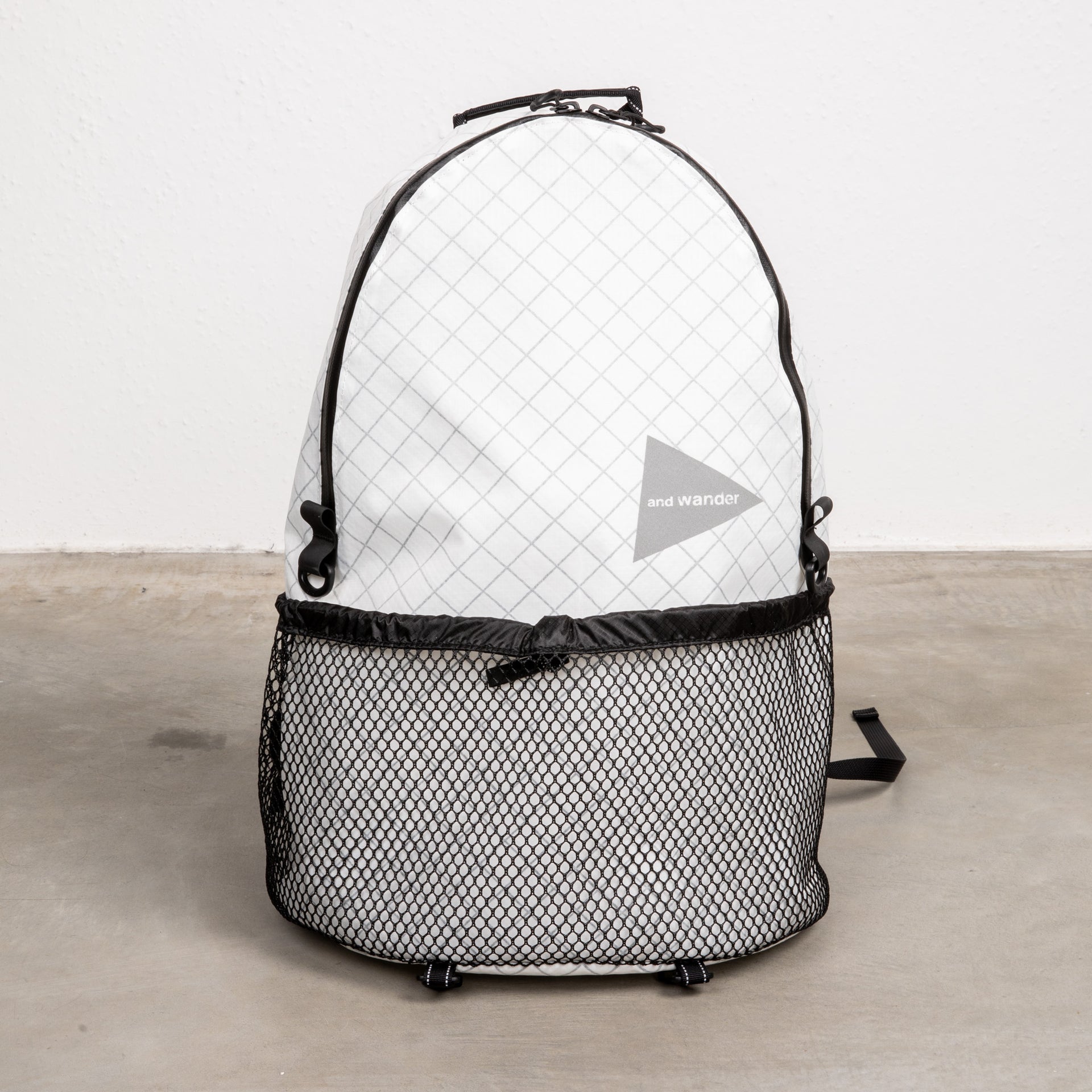 And Wander ECOPAK 20L Daypack Off White – Frans Boone Store