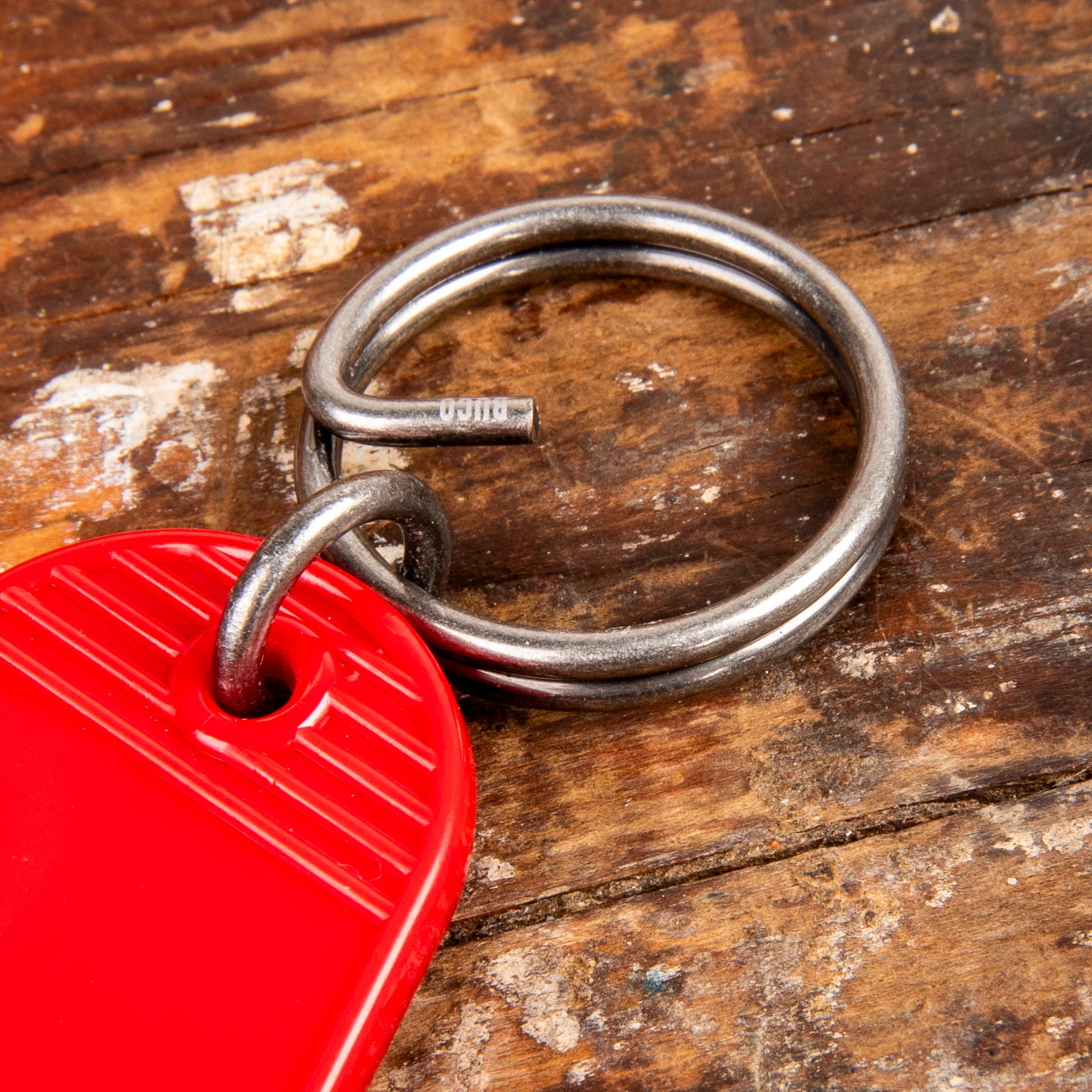 The Real McCoy's Motel Key Ring Red – Frans Boone Store