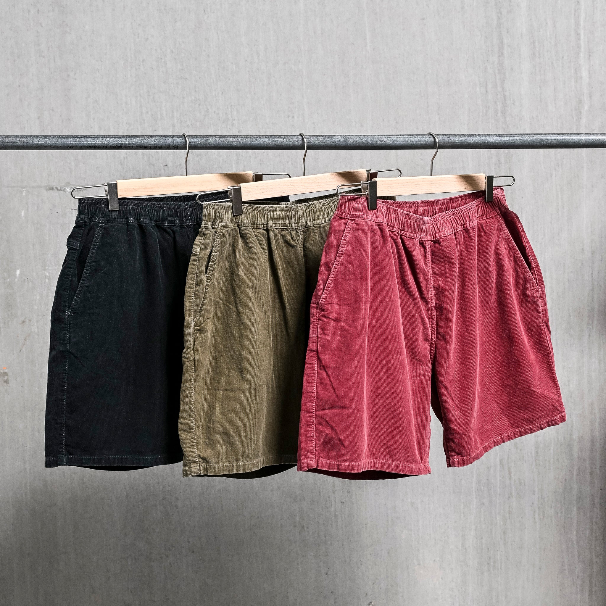 Remi Relief 16 Wale Corduroy Easy Shorts Khaki