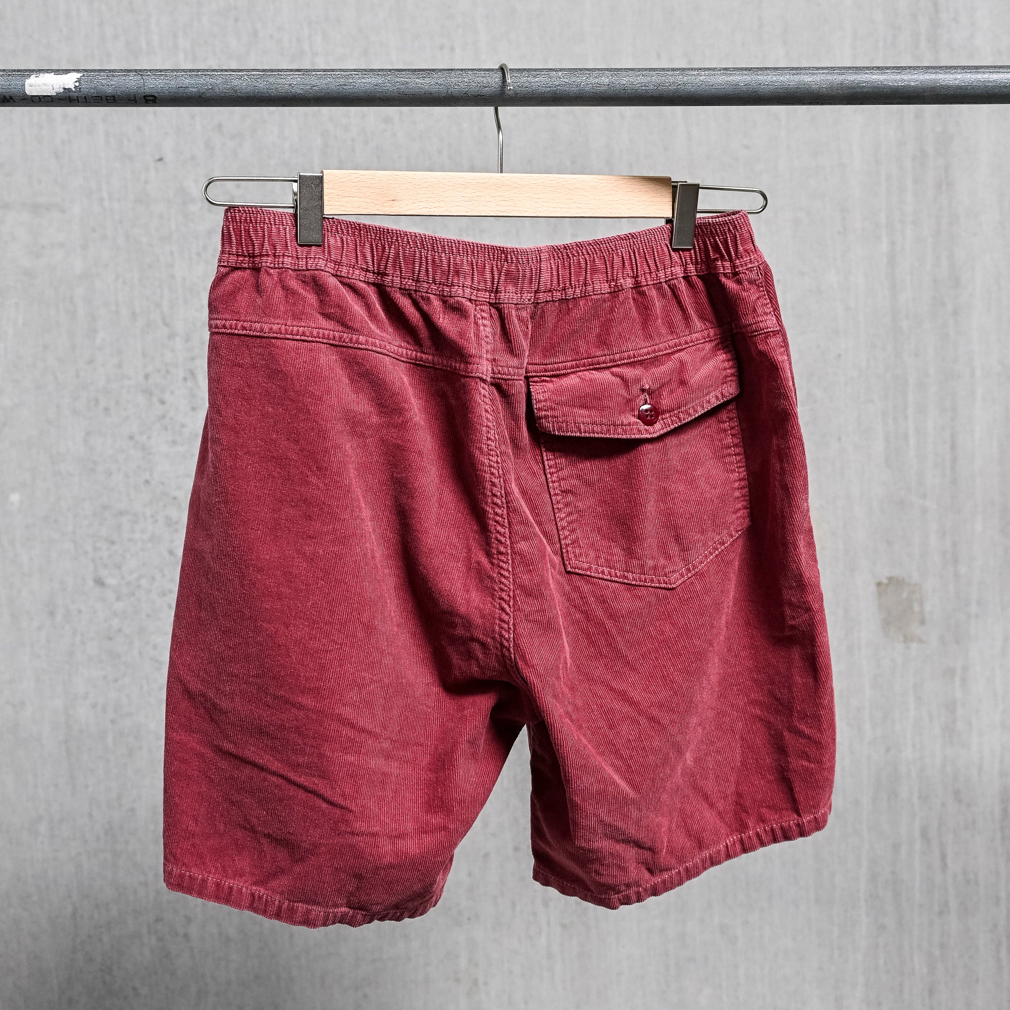 Remi Relief 16 Wale Corduroy Easy Shorts Bordeaux – Frans Boone Store
