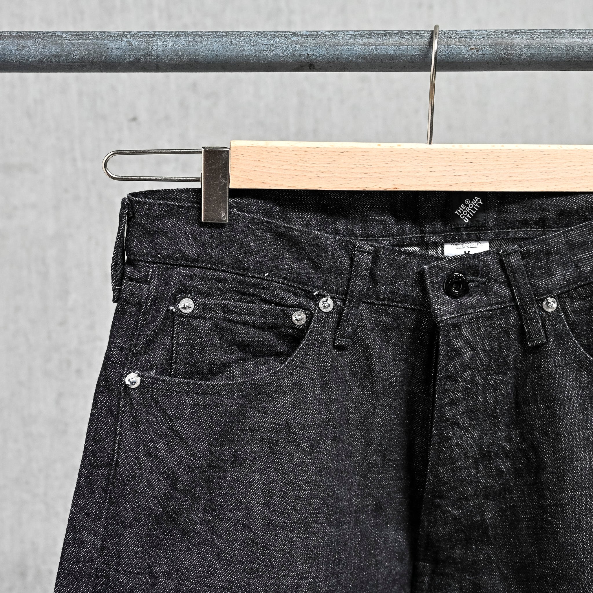 The Corona Utility CP005 - W05 5-Pocket Black Denim – Frans Boone