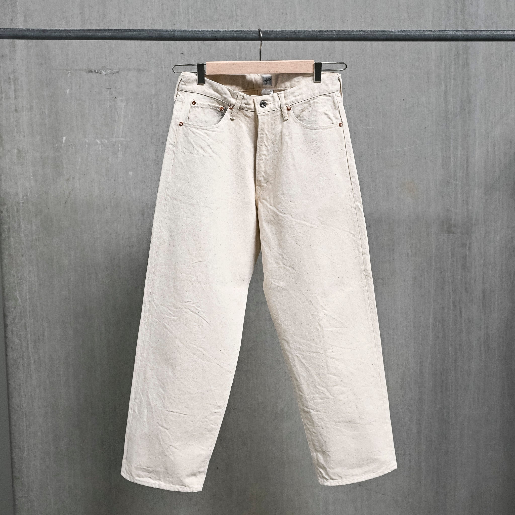 The Corona Utility CP005 - W05 5-Pocket Ecru