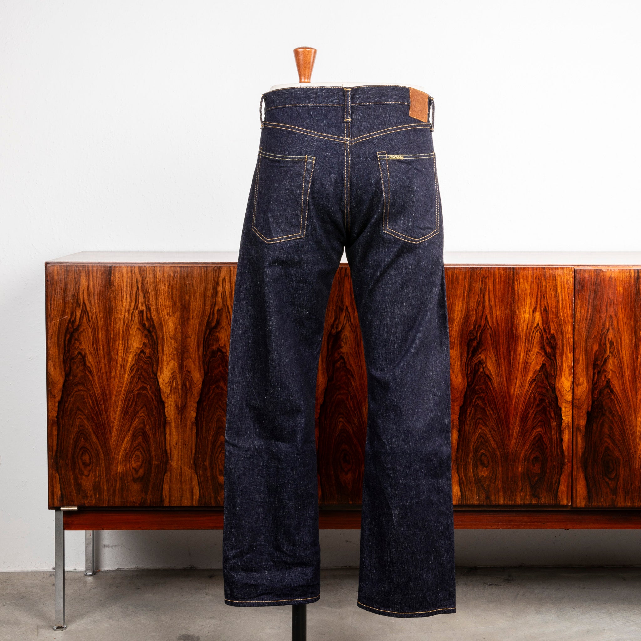 The Corona Utility CP001 W01 5 Pocket